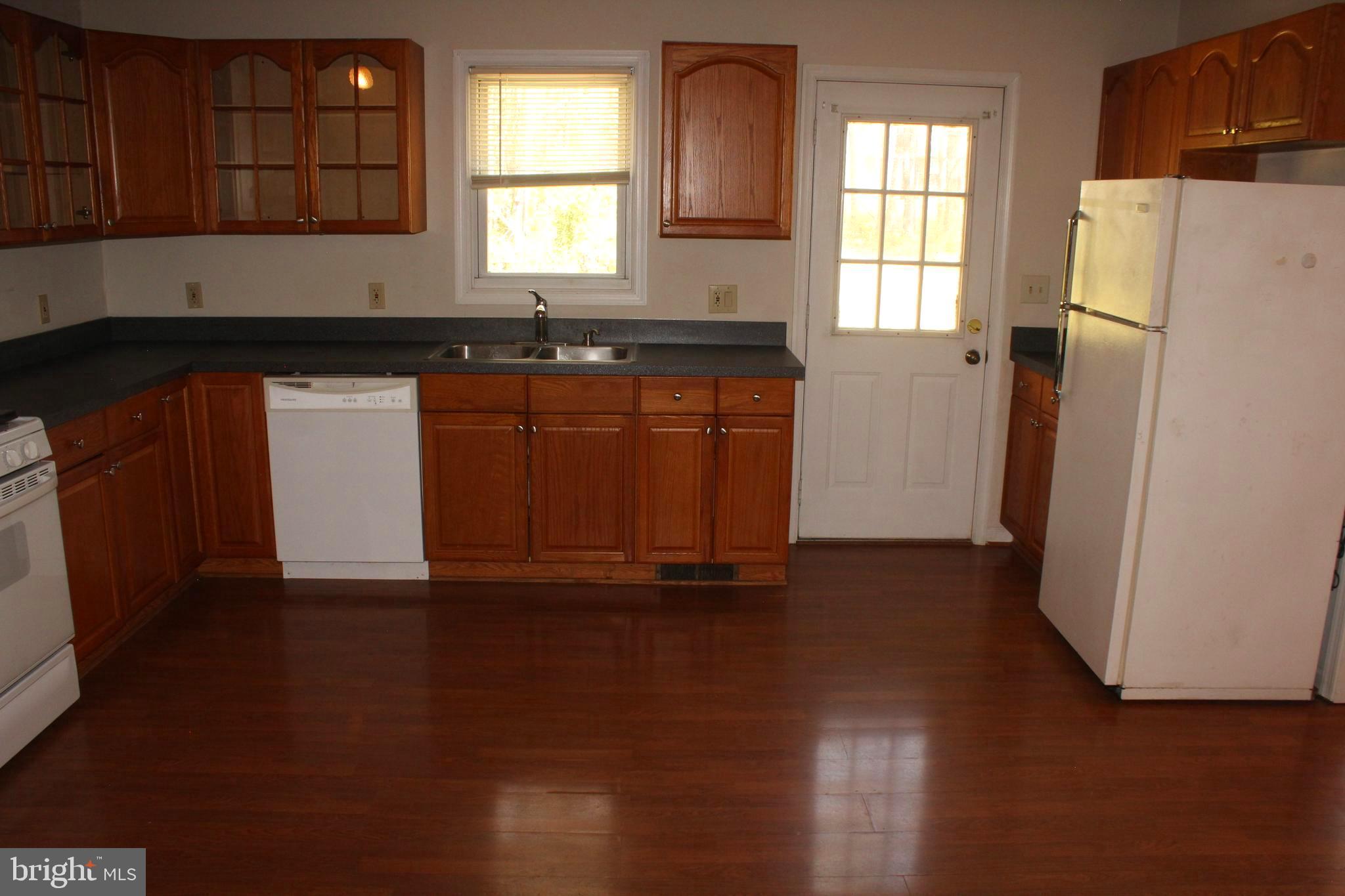 ROCKLAND CREEK ESTATES - Residential