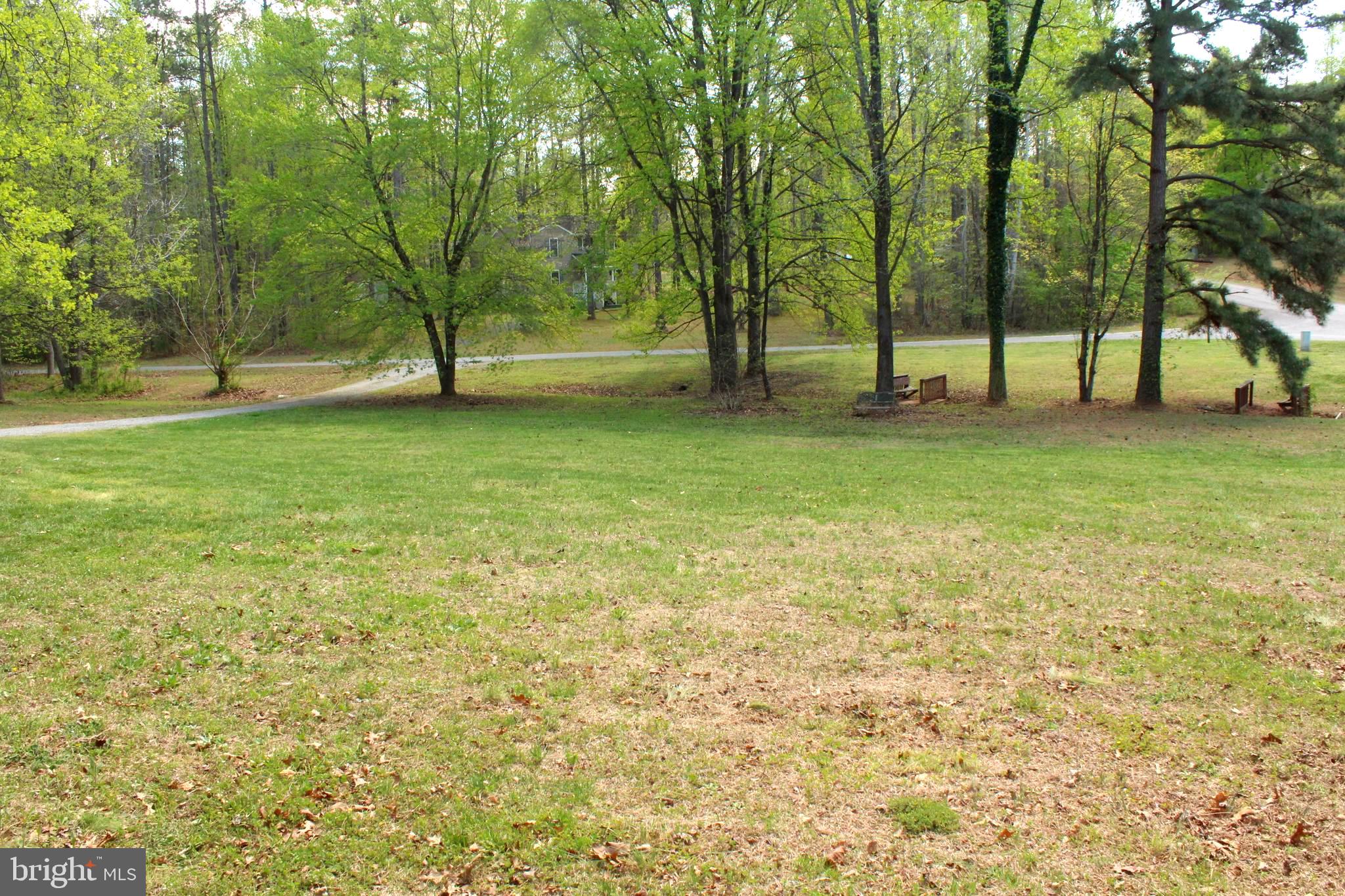 ROCKLAND CREEK ESTATES - Residential