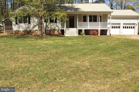 Photo of 11301 Piney Forest Dr, BUMPASS, VA 23024 (MLS # VASP2040684)
