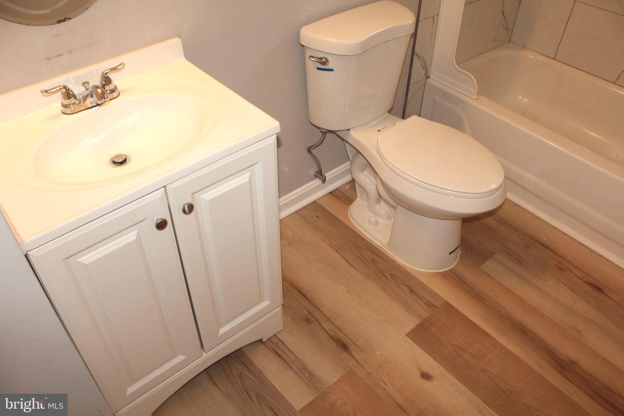 ROCKLAND CREEK ESTATES - Residential