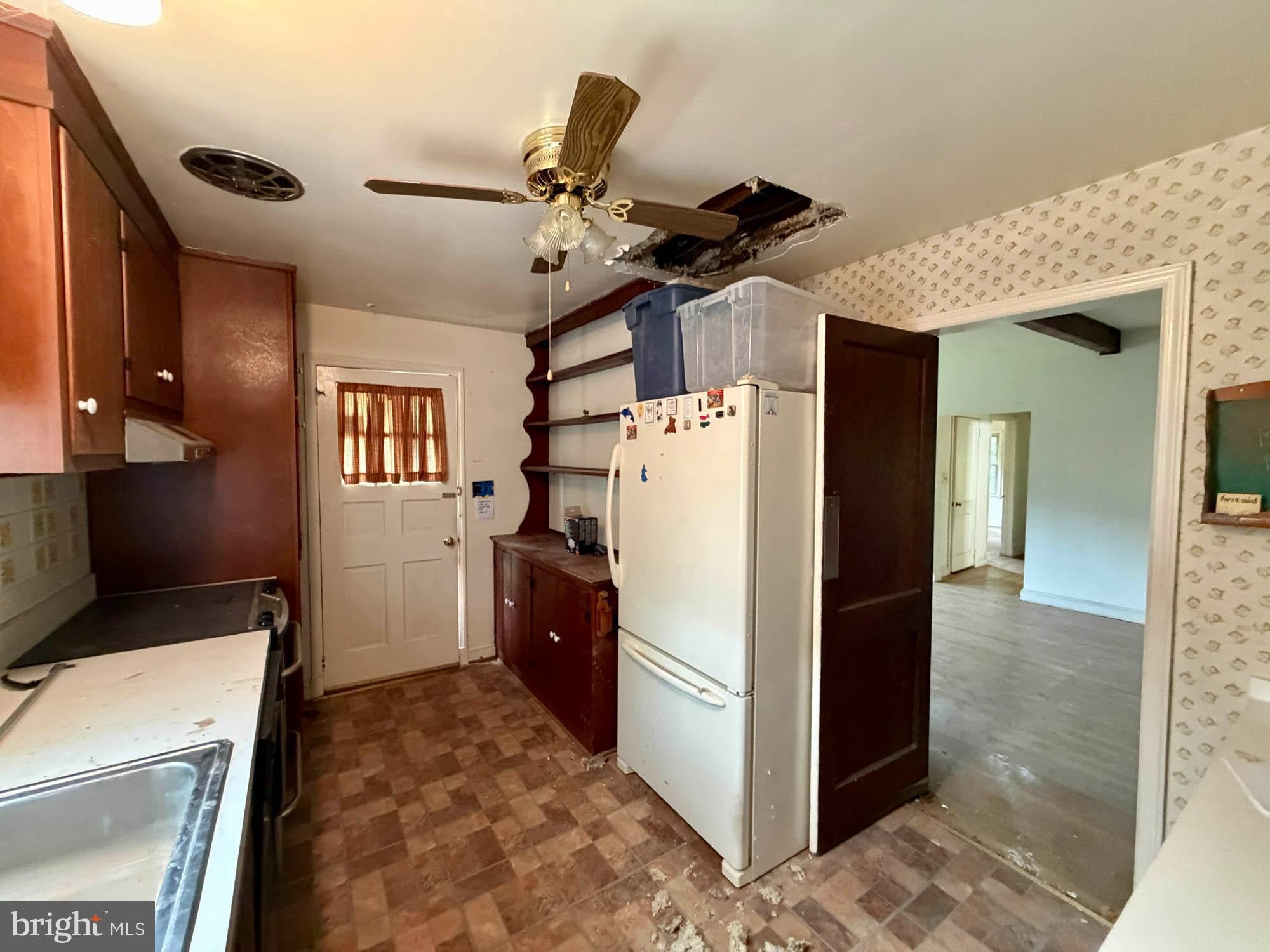 12 GUNPOWDER ROAD