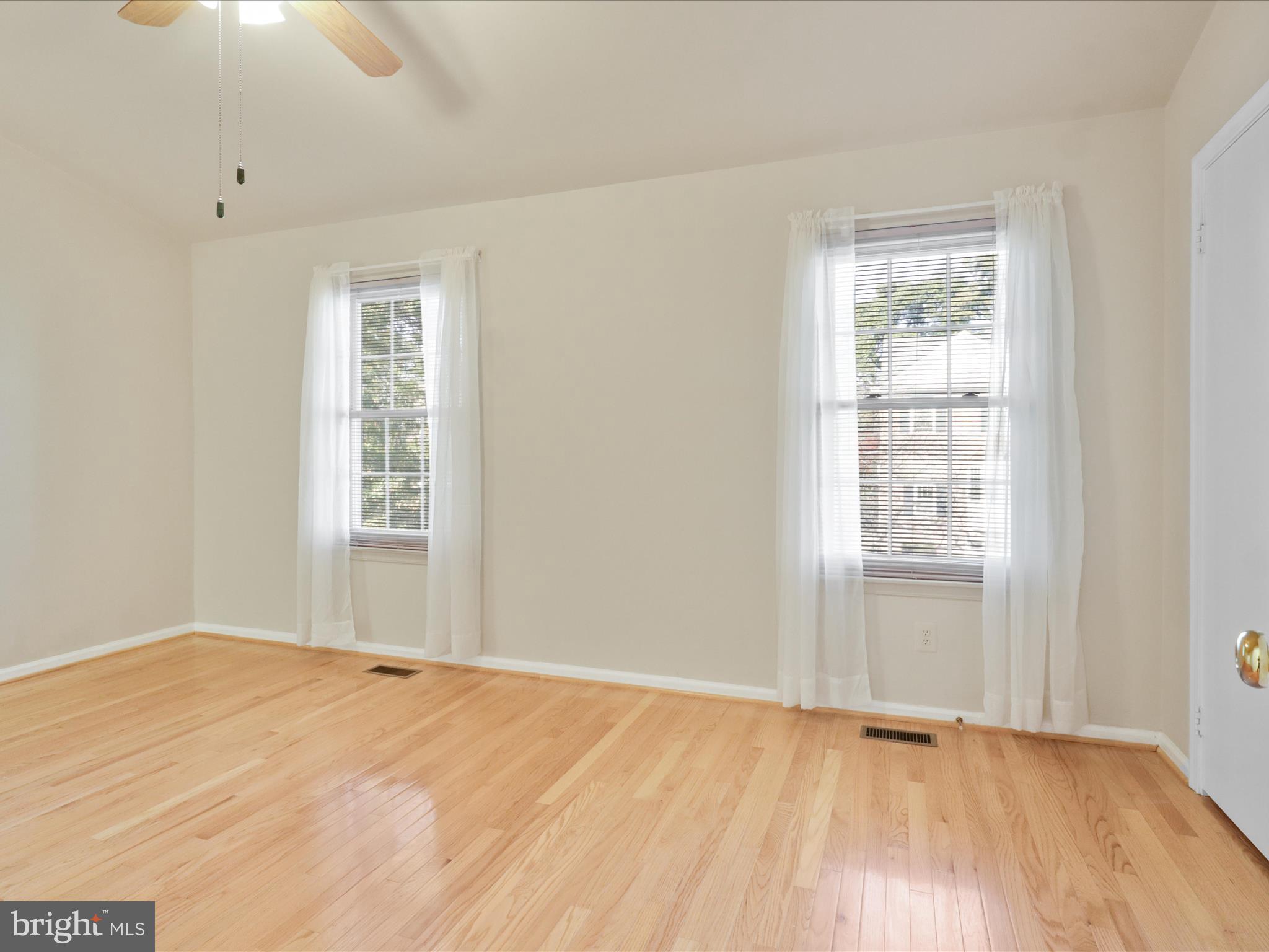 VILLAGE OF MOUNT AIR - Residential Lease