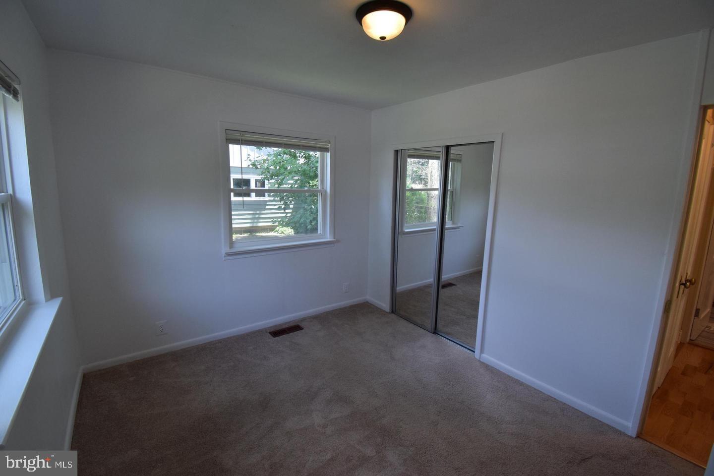 OAKLAND TERRACE - Residential Lease