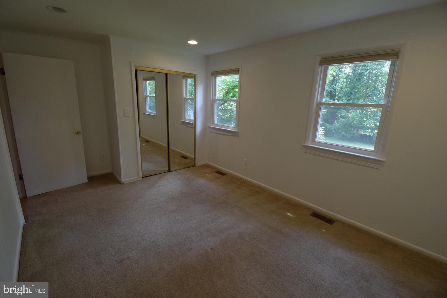 OAKLAND TERRACE - Residential Lease