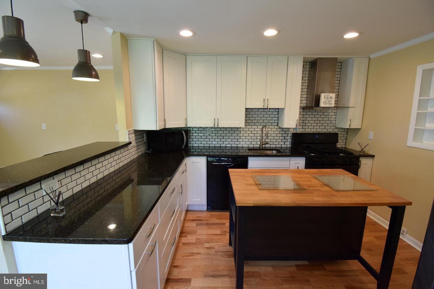 OAKLAND TERRACE - Residential Lease