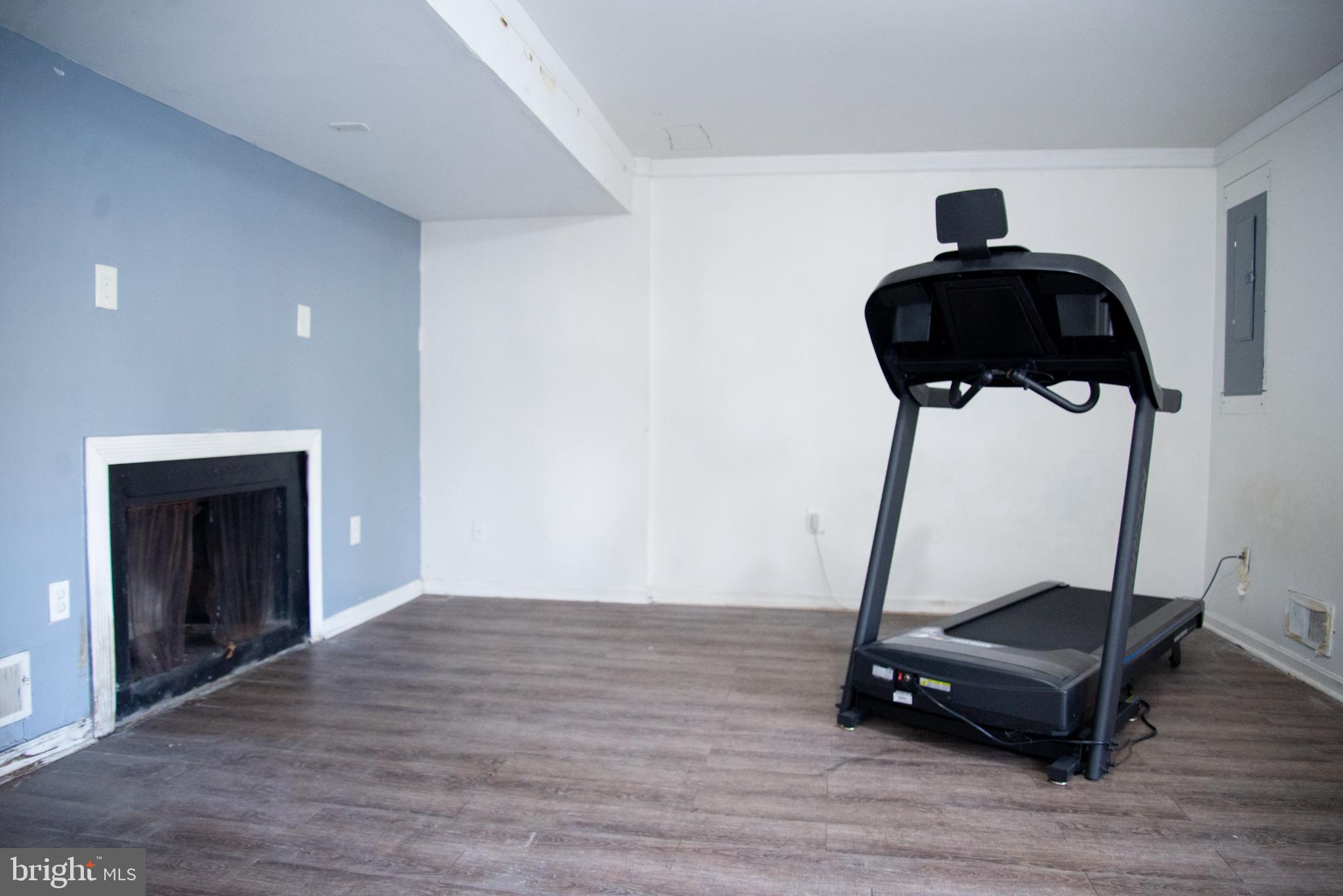 DALE CITY - Residential