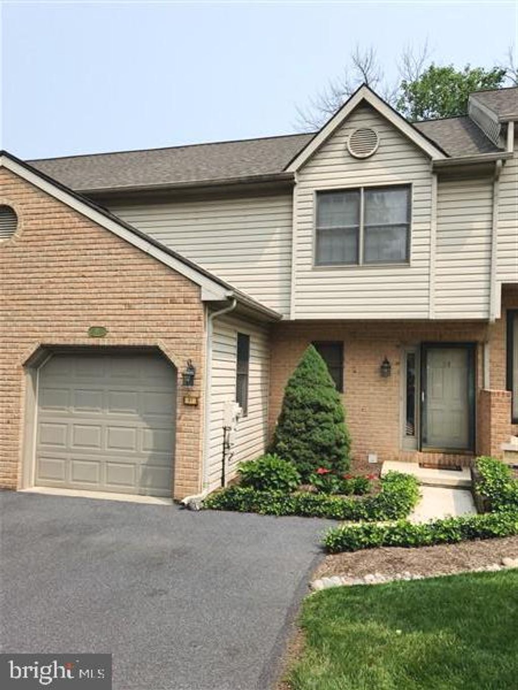 Photo of 91 RIVER BEND PARK PARK, LANCASTER, PA 17602 (MLS # PALA2037582)