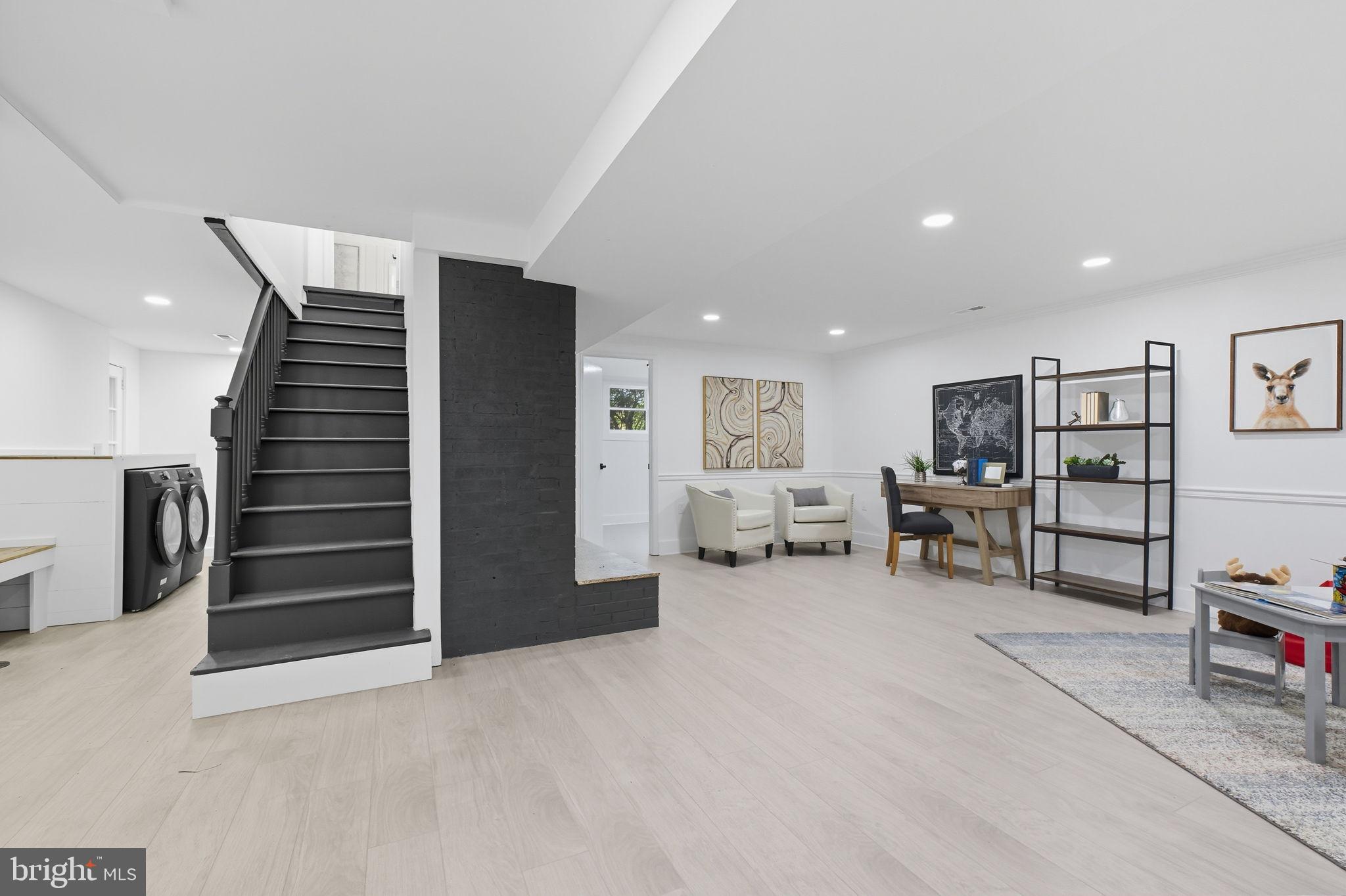 DUNN LORING - Residential