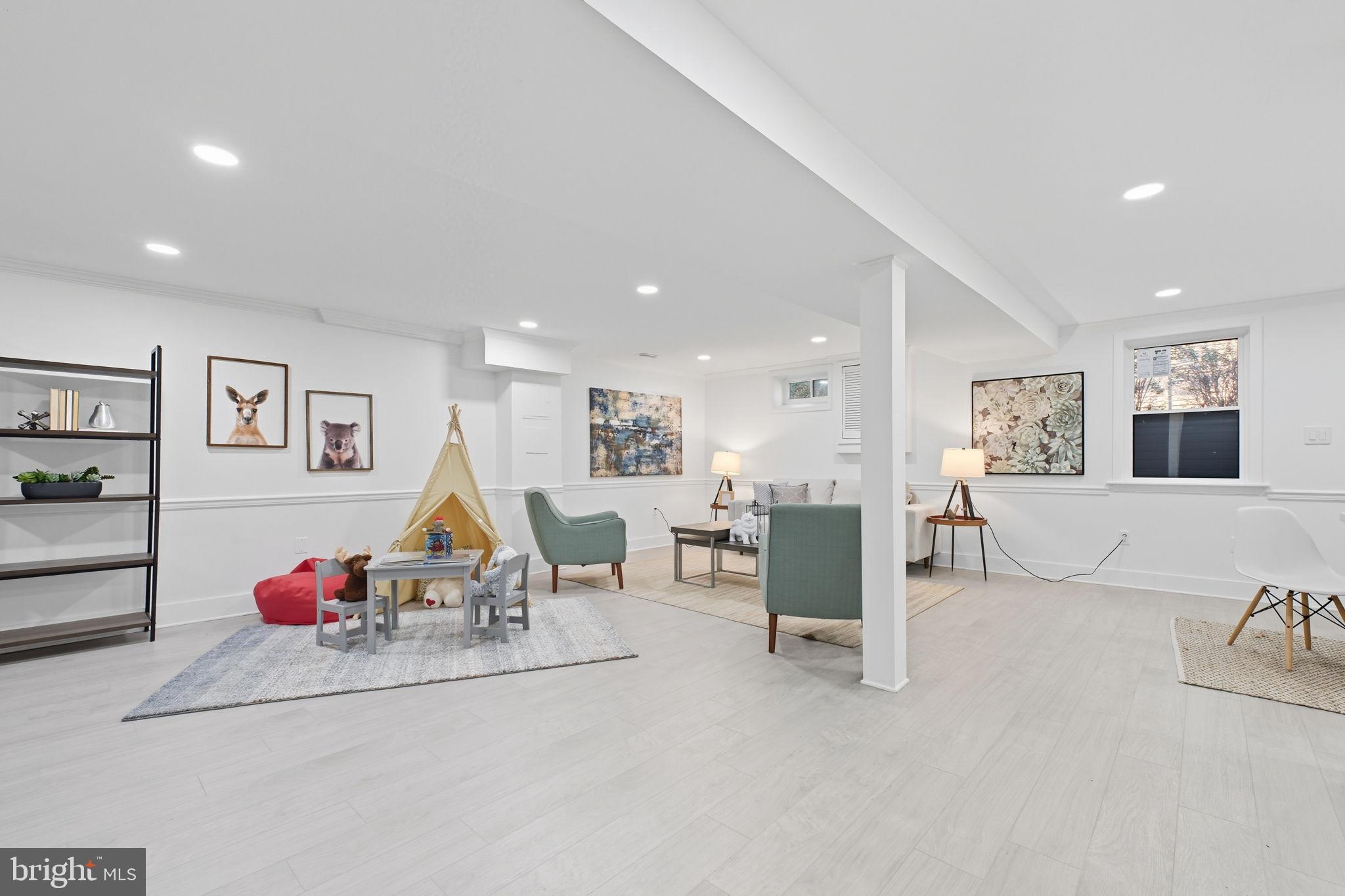 DUNN LORING - Residential