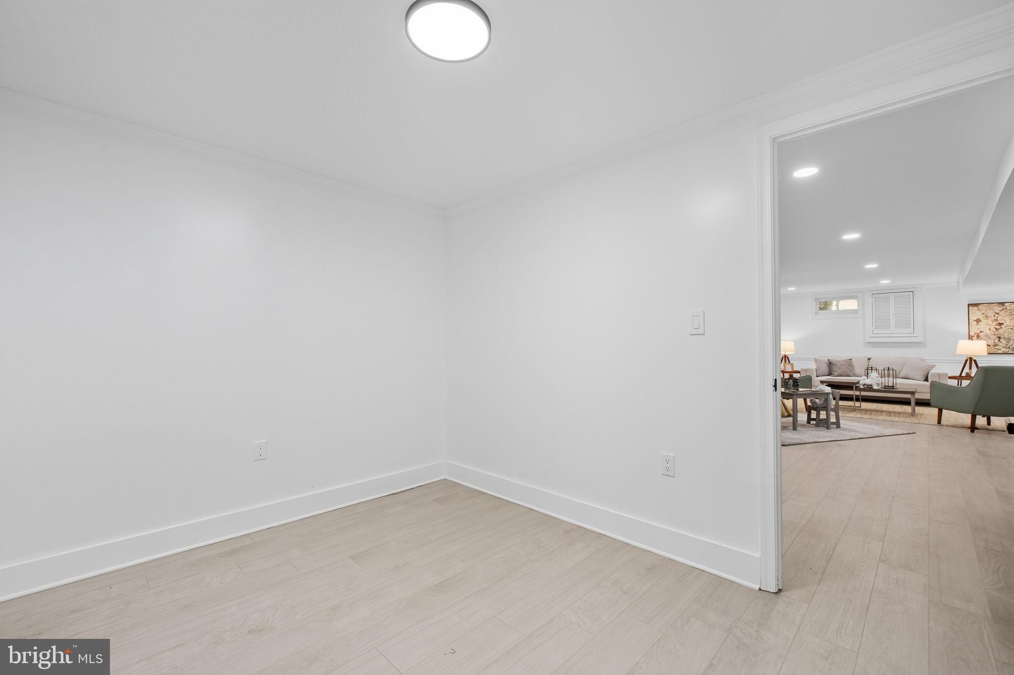 DUNN LORING - Residential