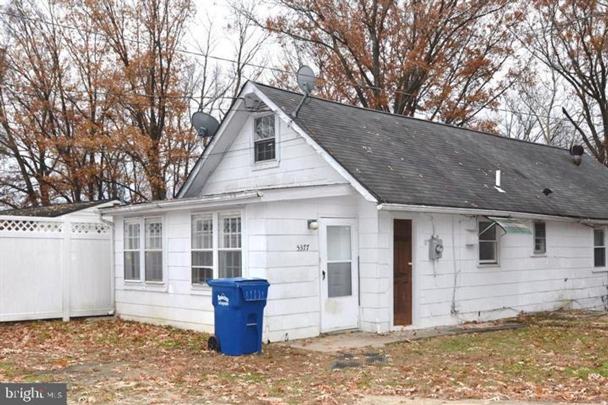 Charming 1BR, 1FB Cape Cod-style duplex featuring a main-level bedroom and bath, plus a unique upper-level room ideal for a home office, den, or gaming area—customize it to fit your needs. Enjoy seasonal partial water views of Mattawoman Creek. Conveniently located near the Indian Head Rail Trail at the Hawthorne Road intersection and just minutes from the NSWC main gate. Off-street parking available next to the home. Pets considered on a case-by-case basis.