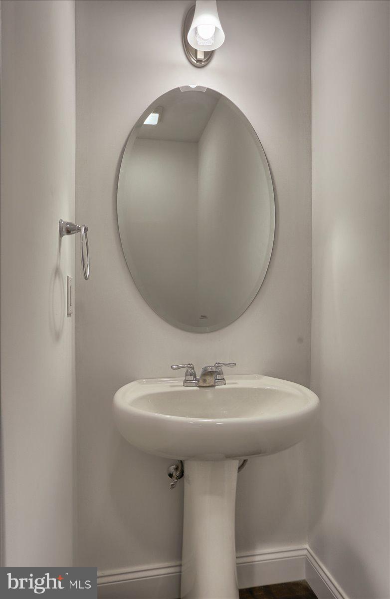 LEXINGTON ESTATES - Residential