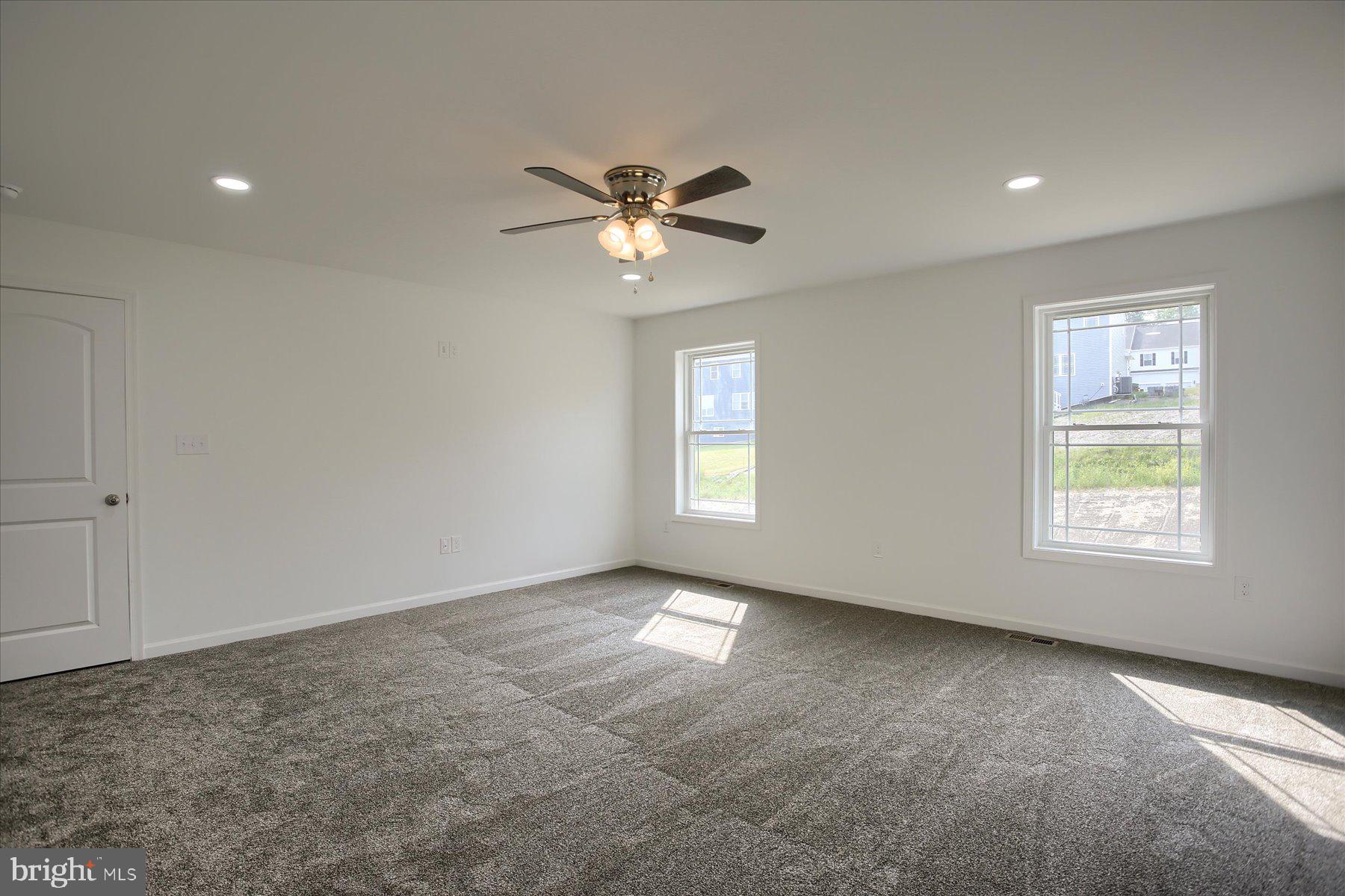 LEXINGTON ESTATES - Residential