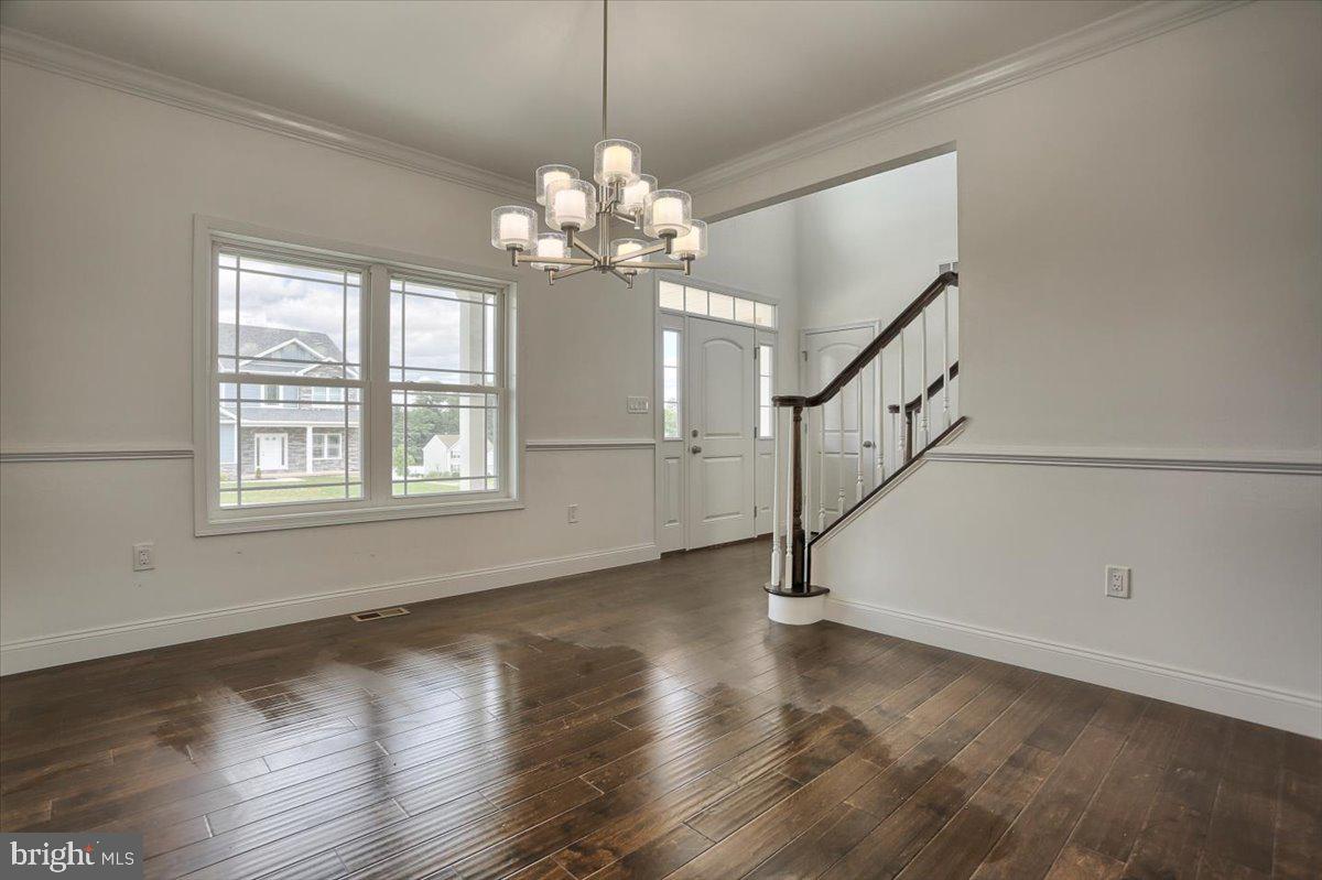 LEXINGTON ESTATES - Residential