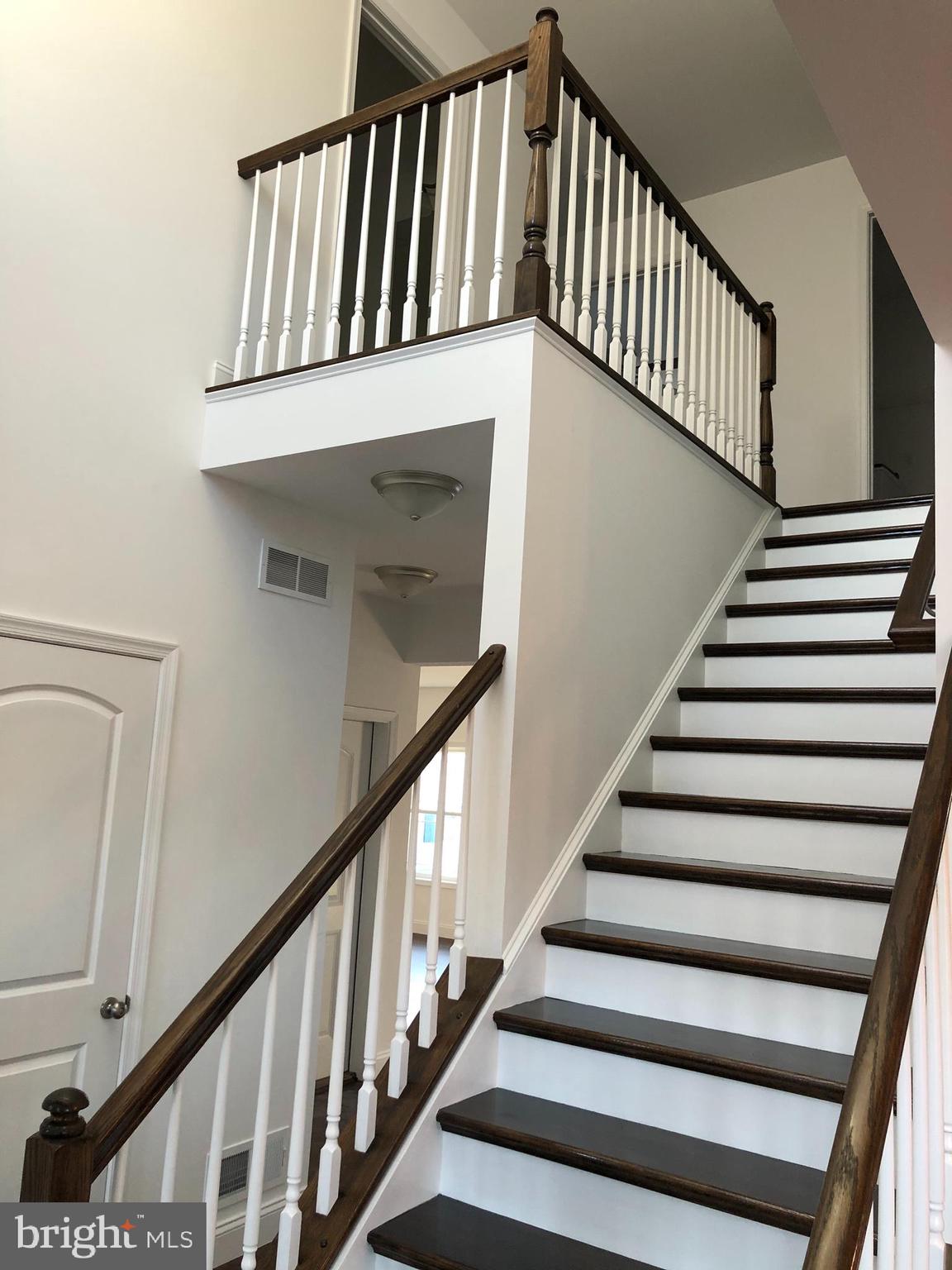 LEXINGTON ESTATES - Residential