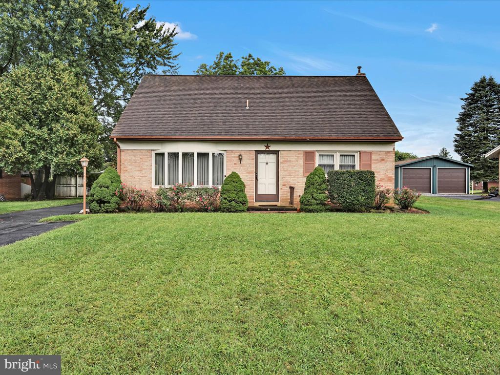 Photo of 1636 Graystone Road, MANHEIM, PA 17545 (MLS # PALA2074692)