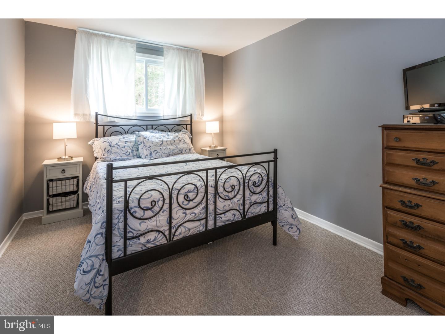 ROSLYN - Residential