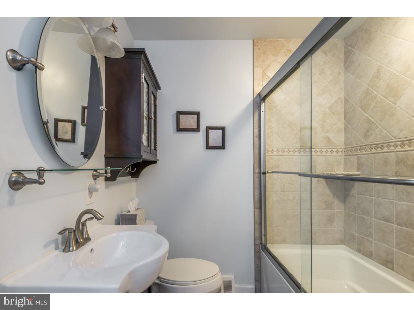 ROSLYN - Residential