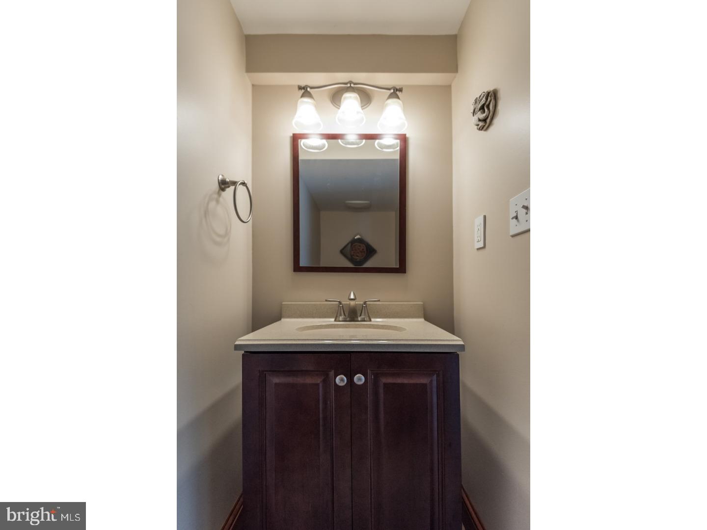 ROSLYN - Residential