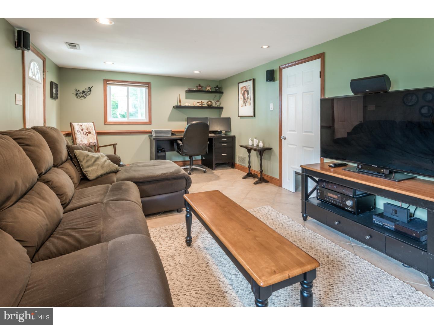 ROSLYN - Residential