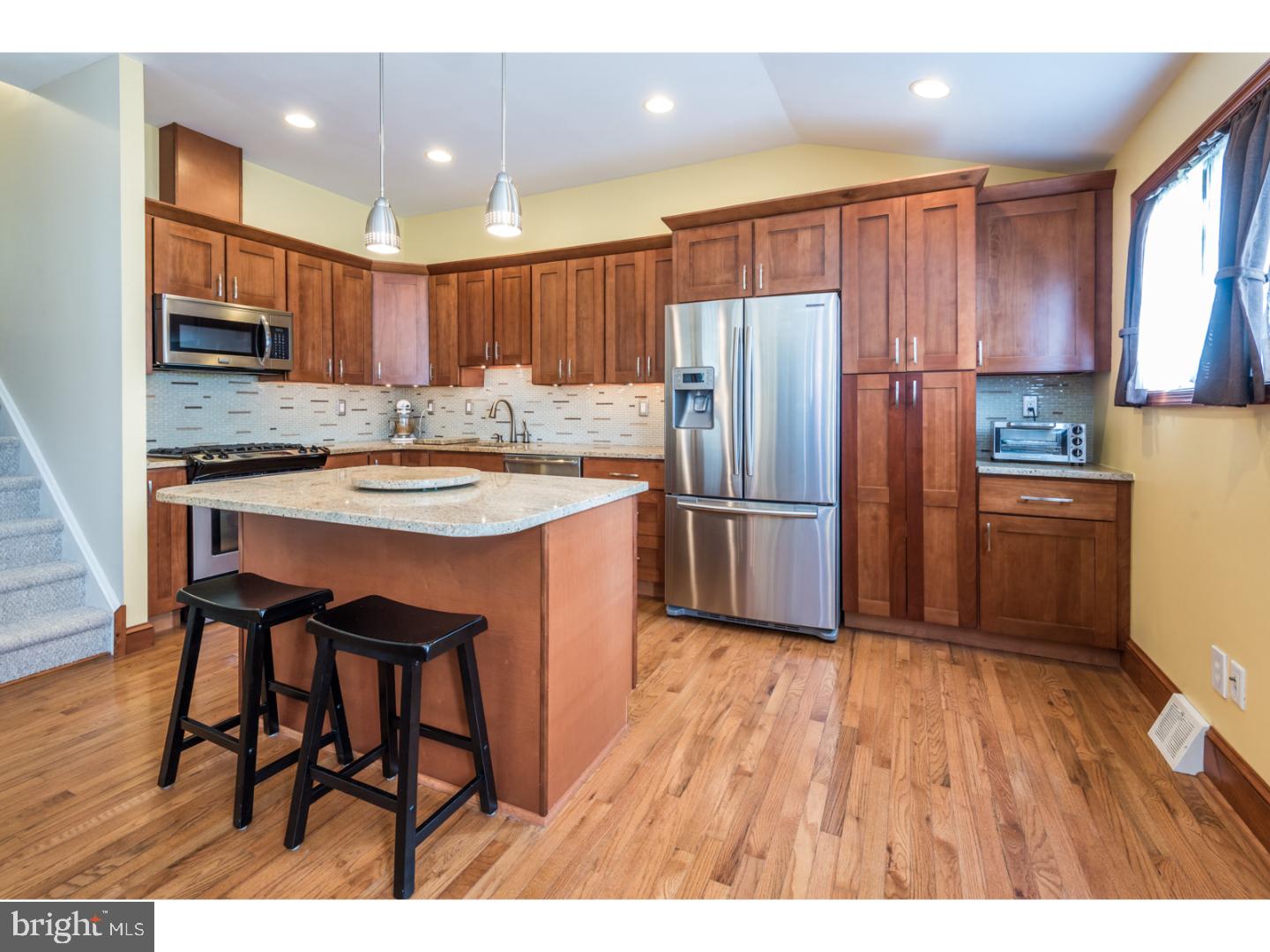 ROSLYN - Residential