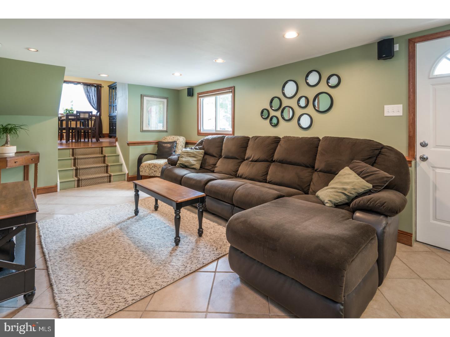 ROSLYN - Residential