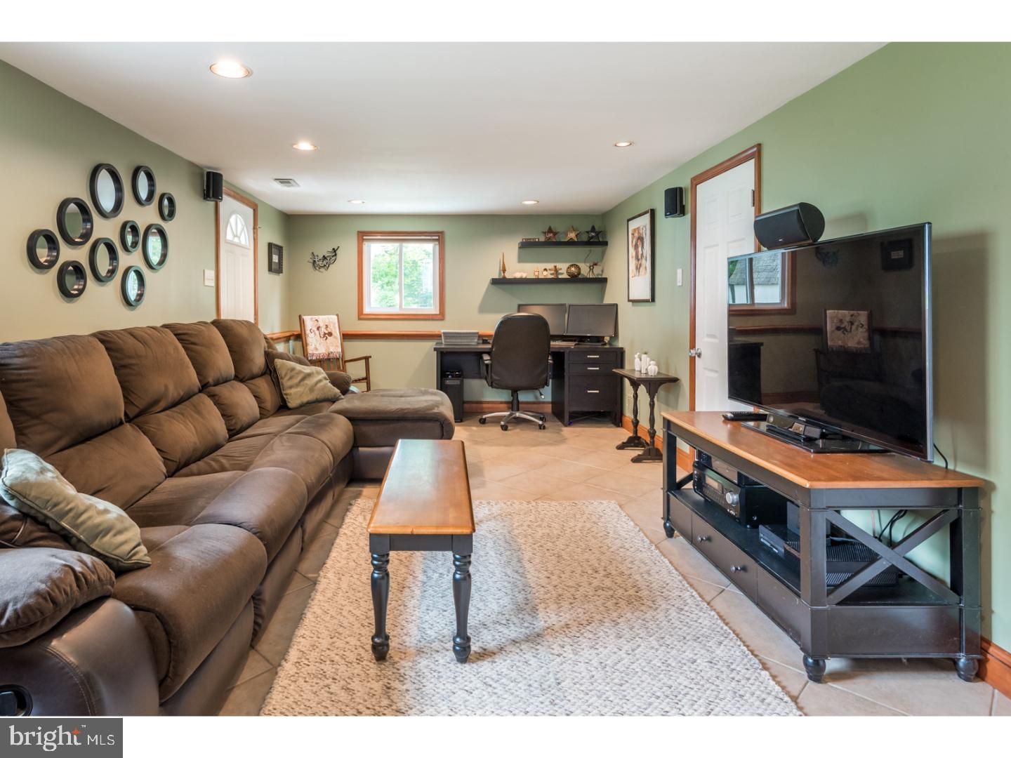 ROSLYN - Residential