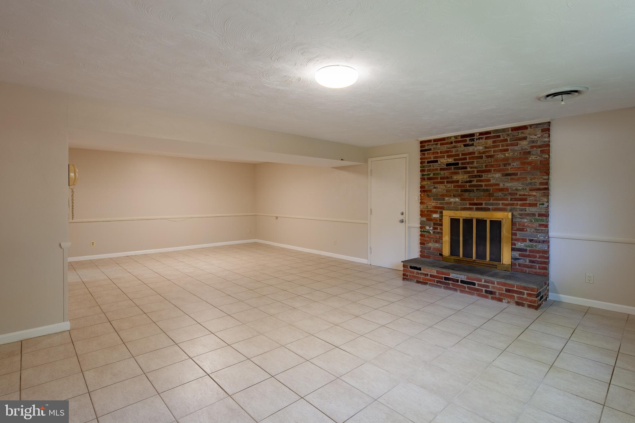 NORTH ARLINGTON - Residential Lease