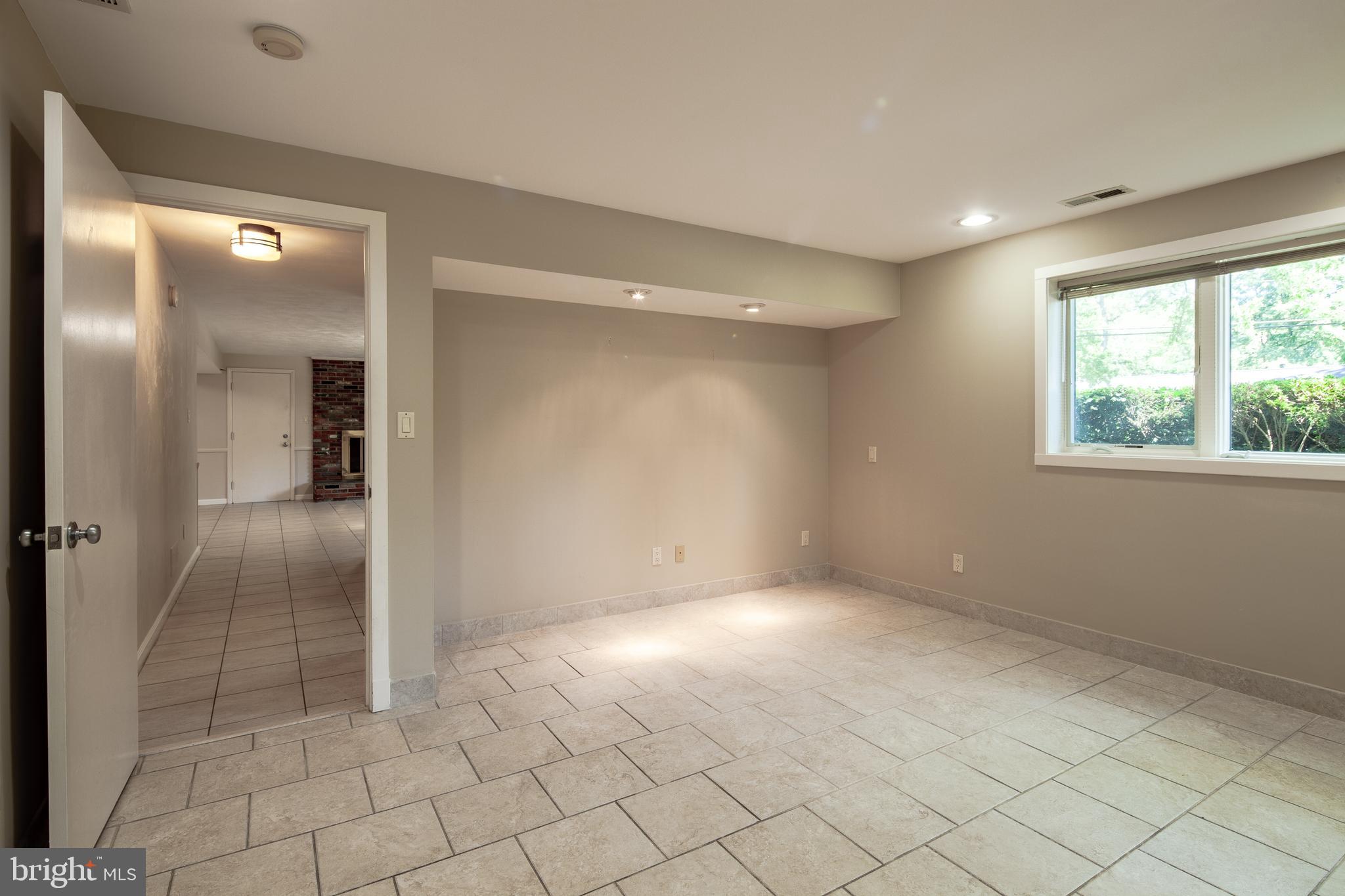 NORTH ARLINGTON - Residential Lease