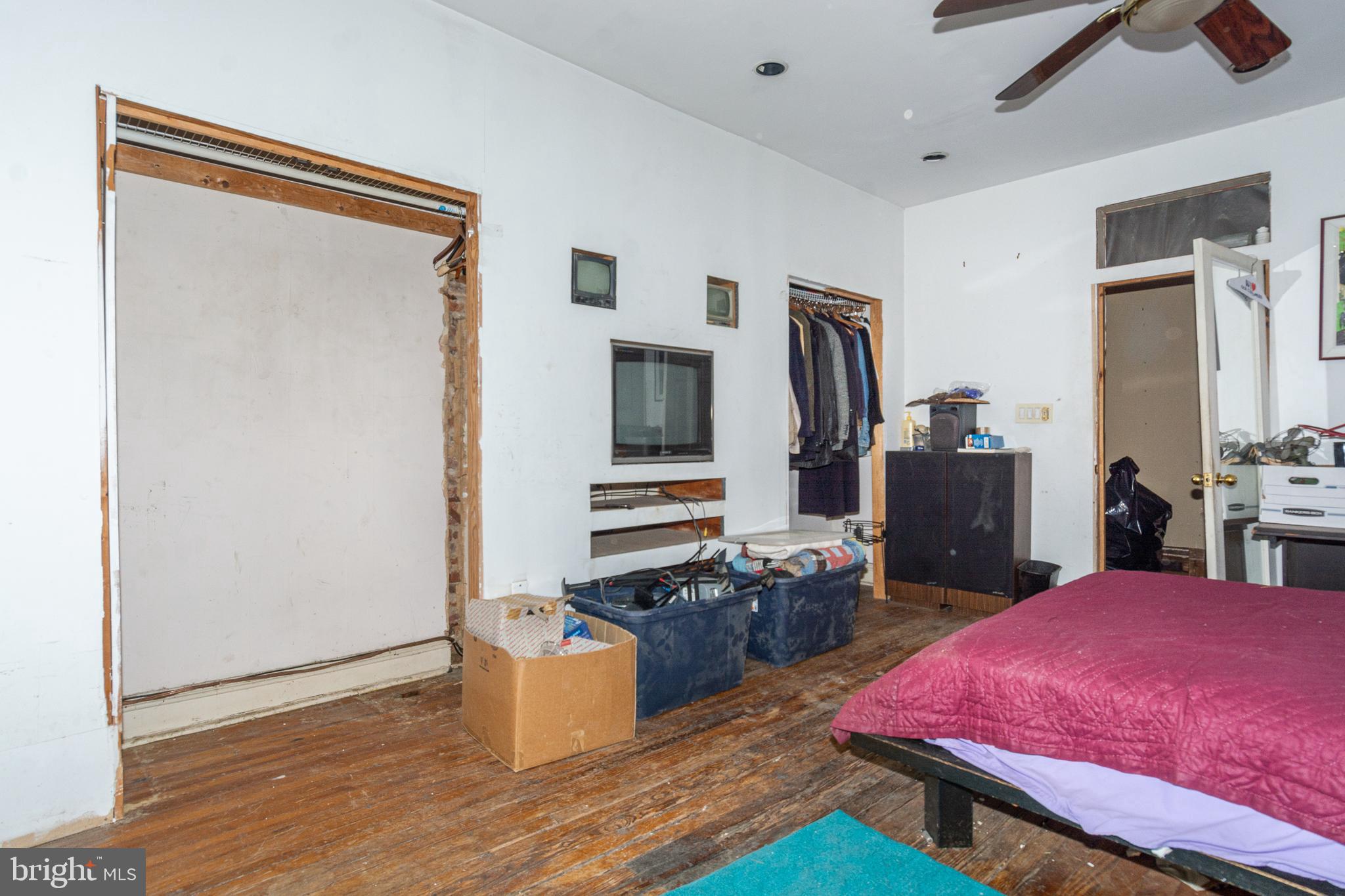 CHARLES VILLAGE - Residential