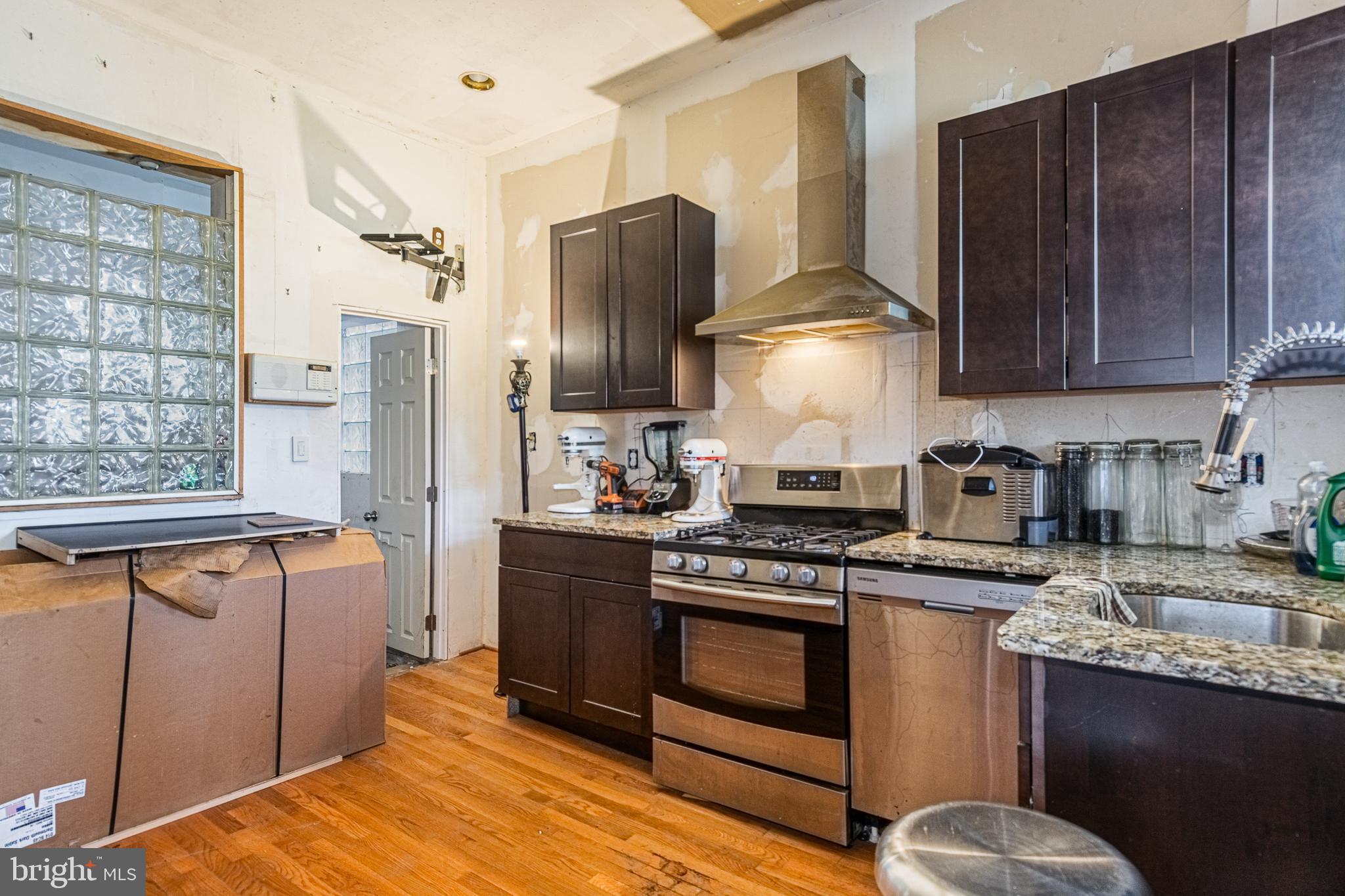 CHARLES VILLAGE - Residential