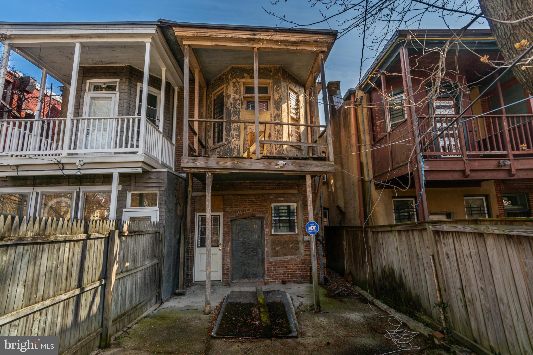 CHARLES VILLAGE - Residential