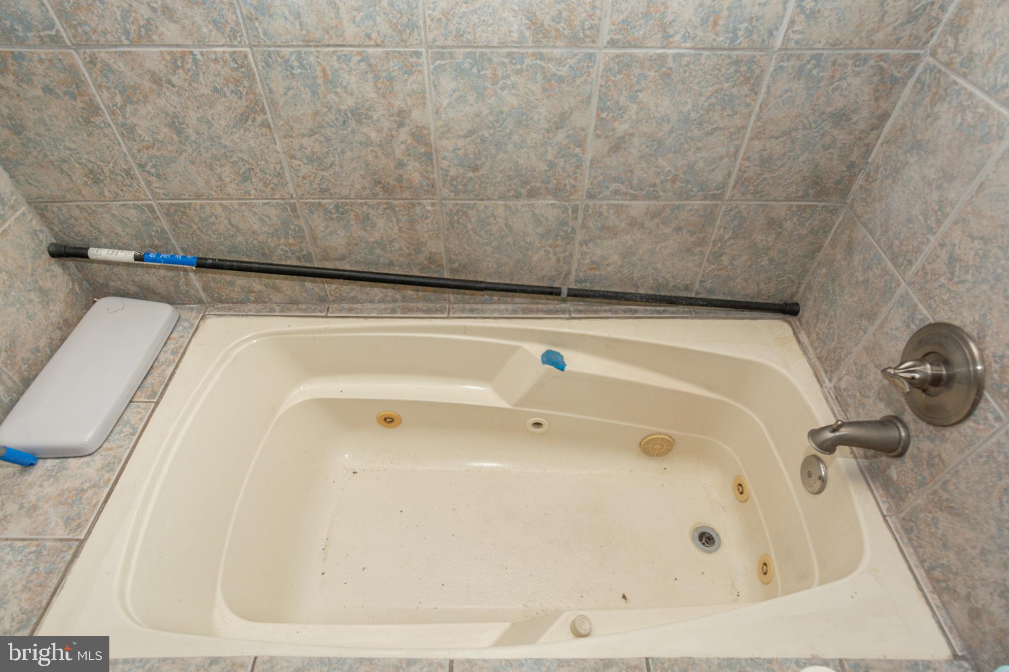 CHARLES VILLAGE - Residential