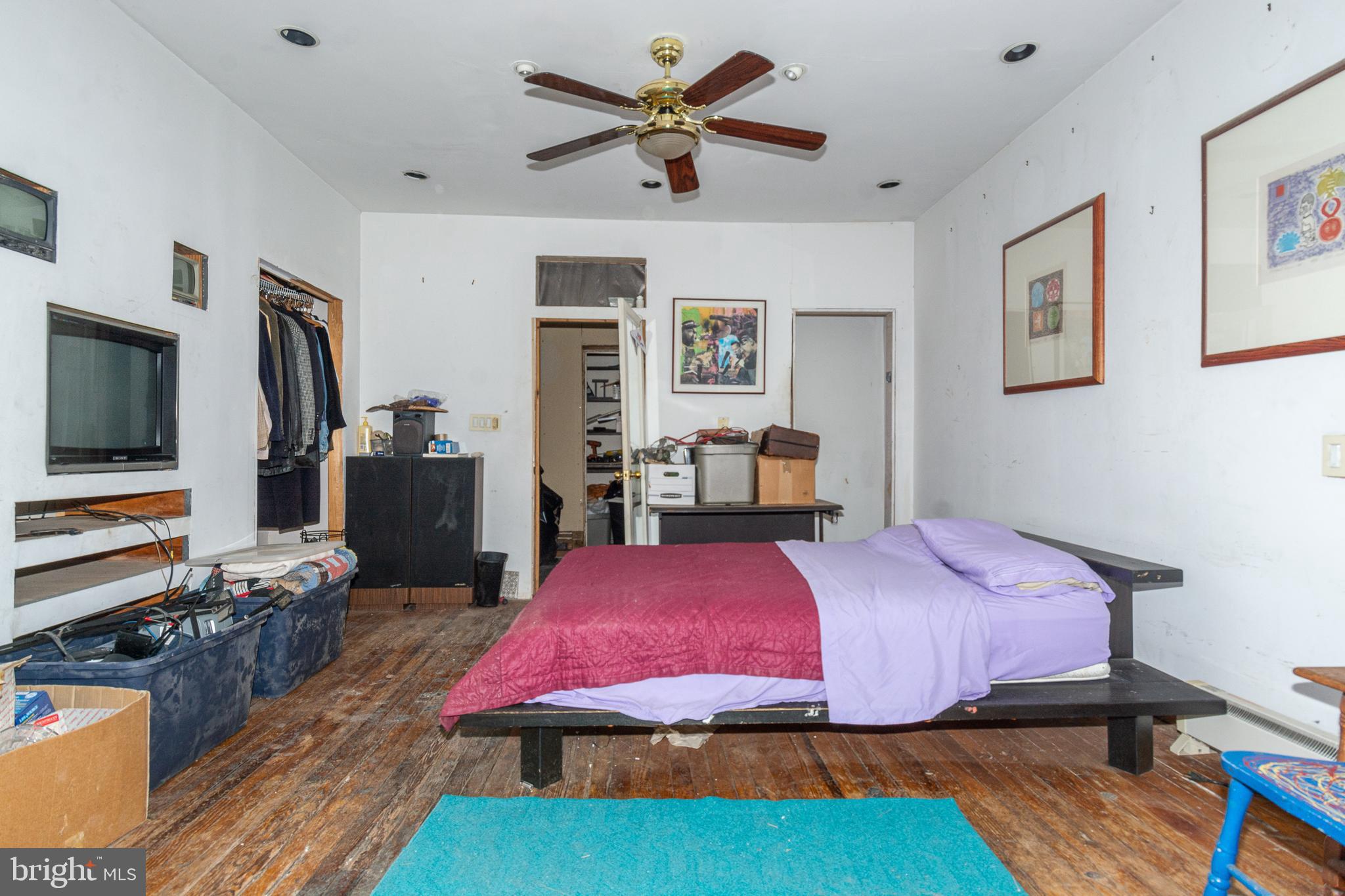 CHARLES VILLAGE - Residential