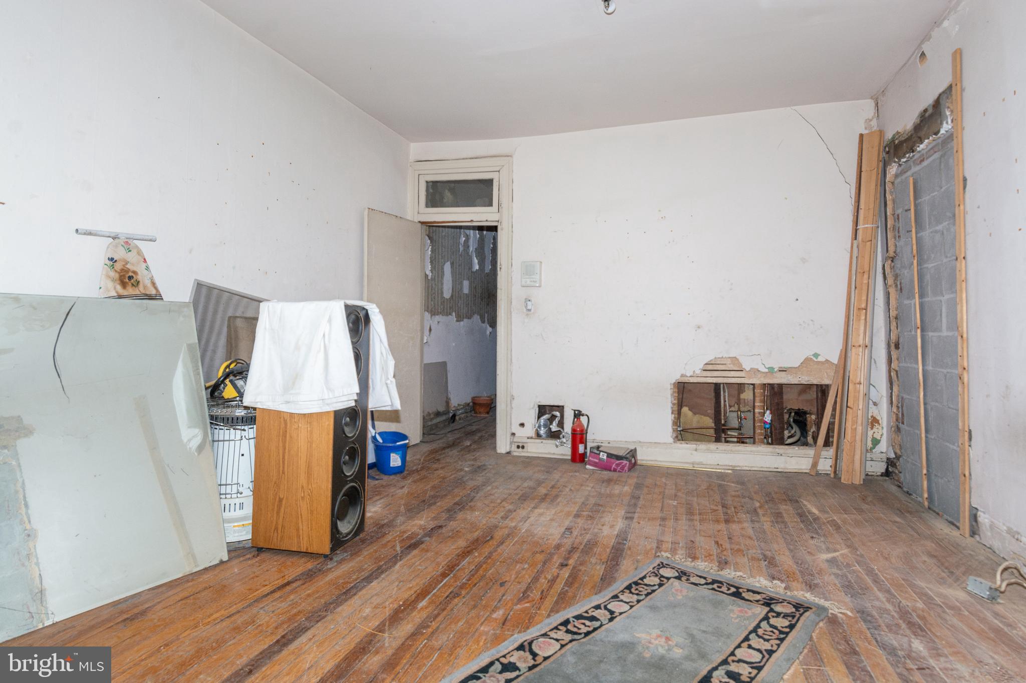 CHARLES VILLAGE - Residential