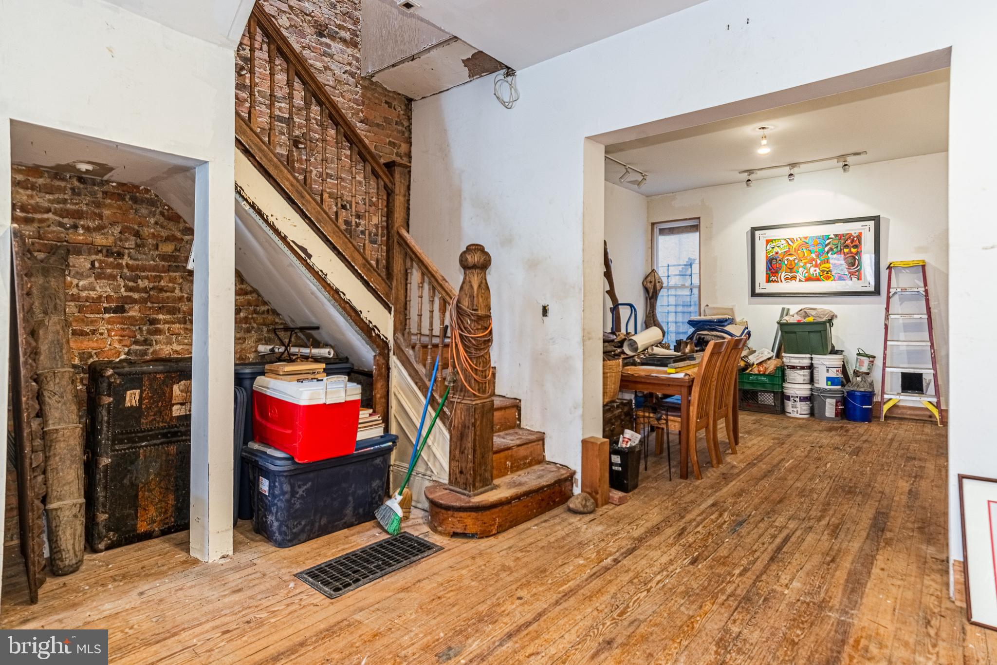 CHARLES VILLAGE - Residential