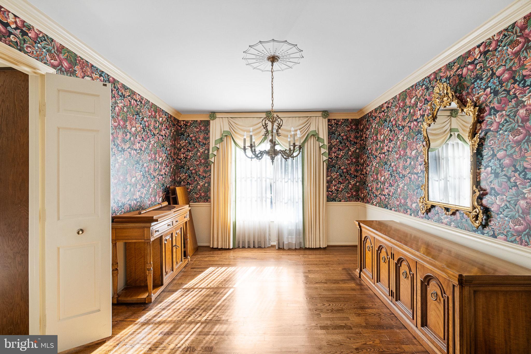 POTOMAC COMMONS - Residential