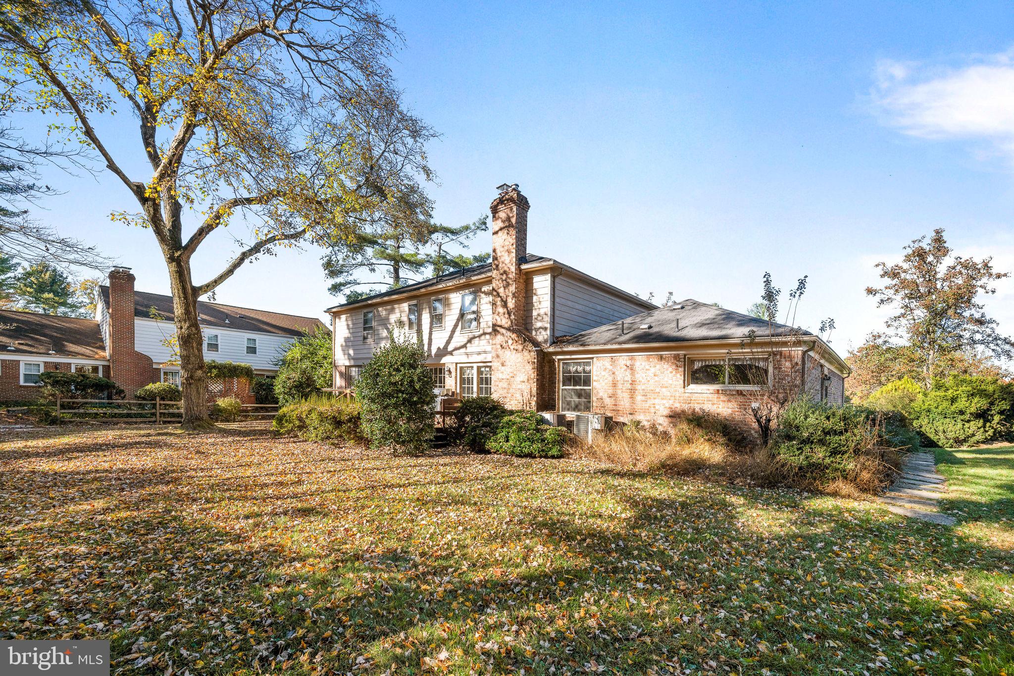 POTOMAC COMMONS - Residential