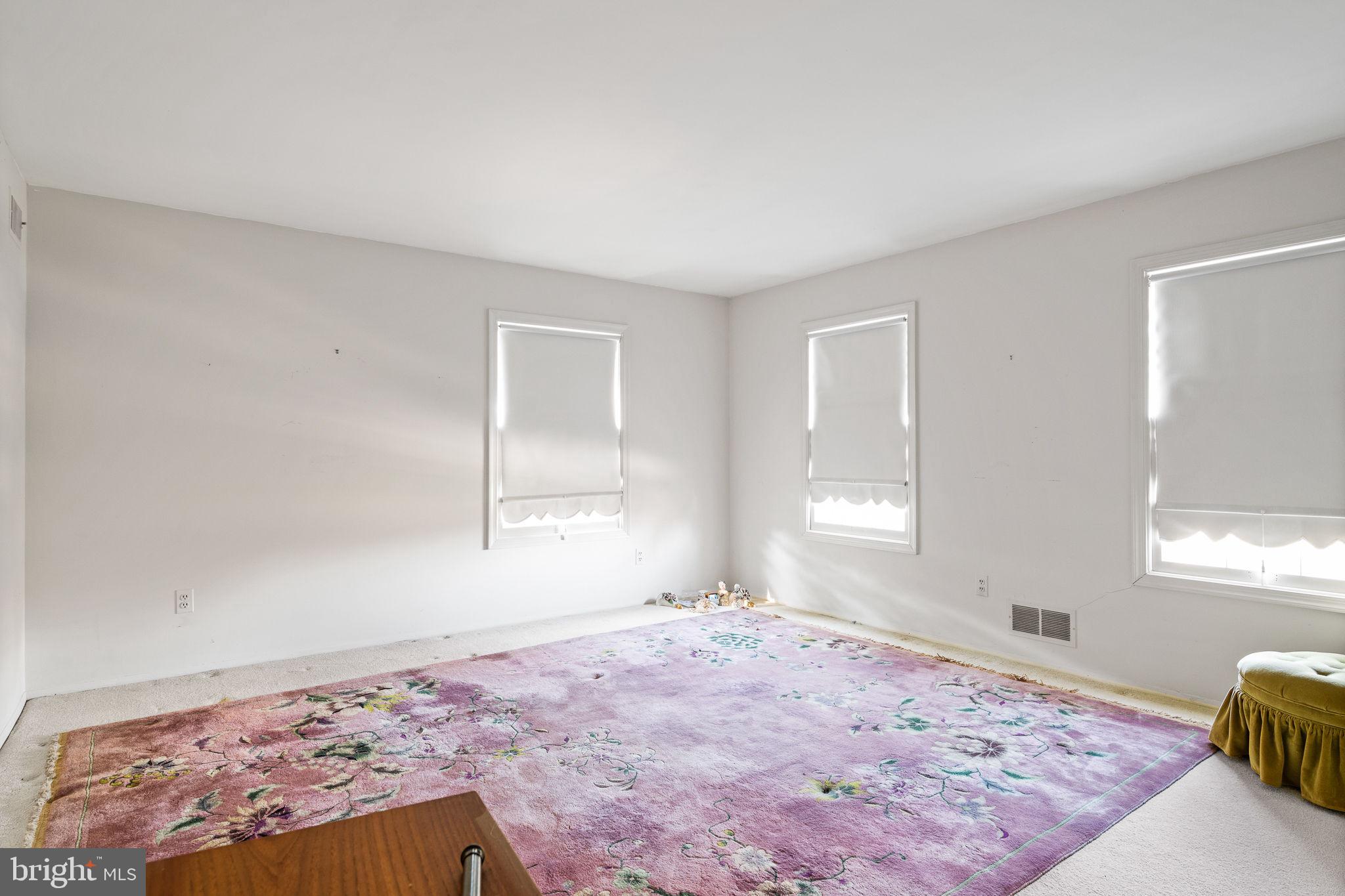 POTOMAC COMMONS - Residential