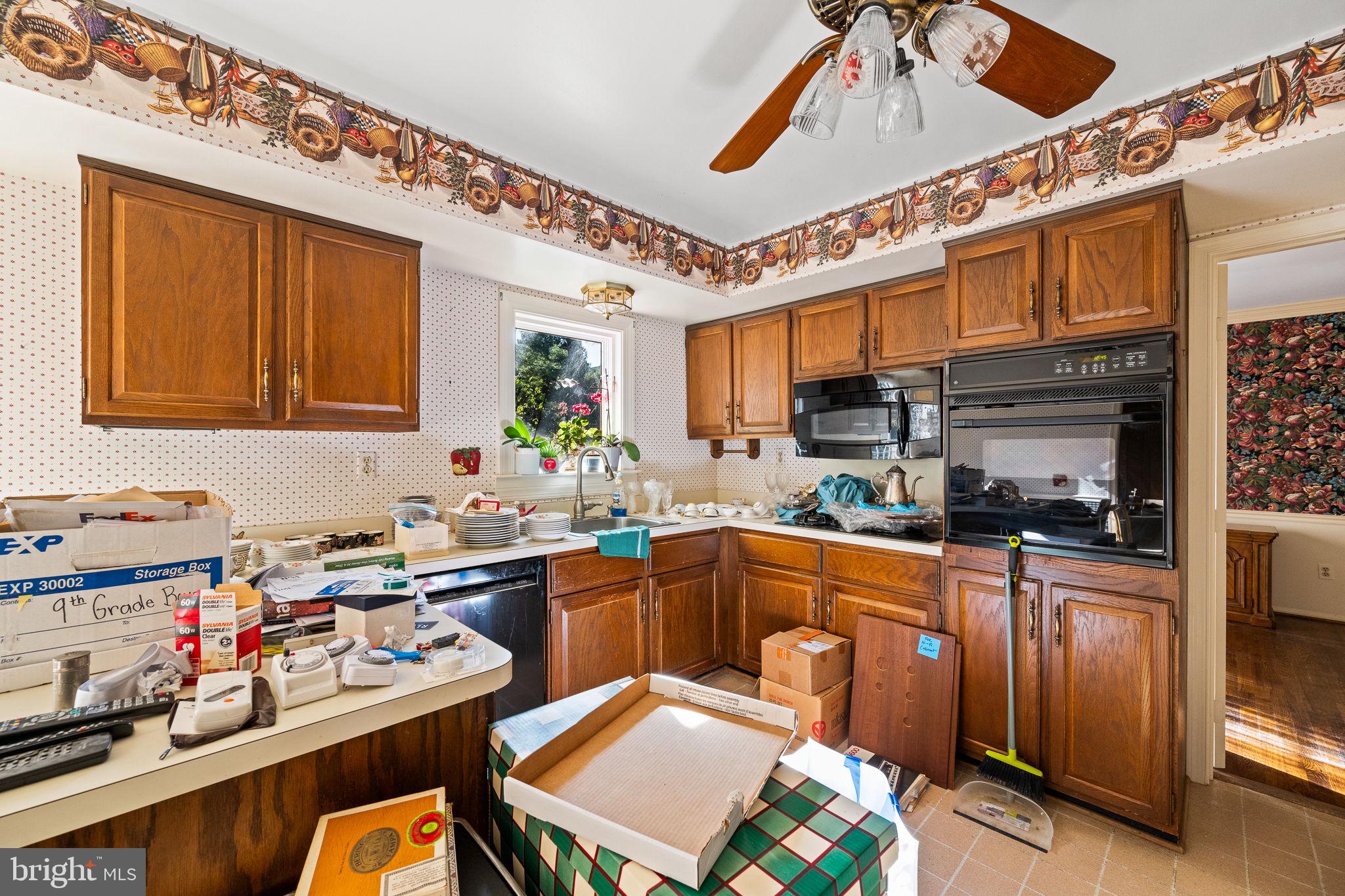 POTOMAC COMMONS - Residential