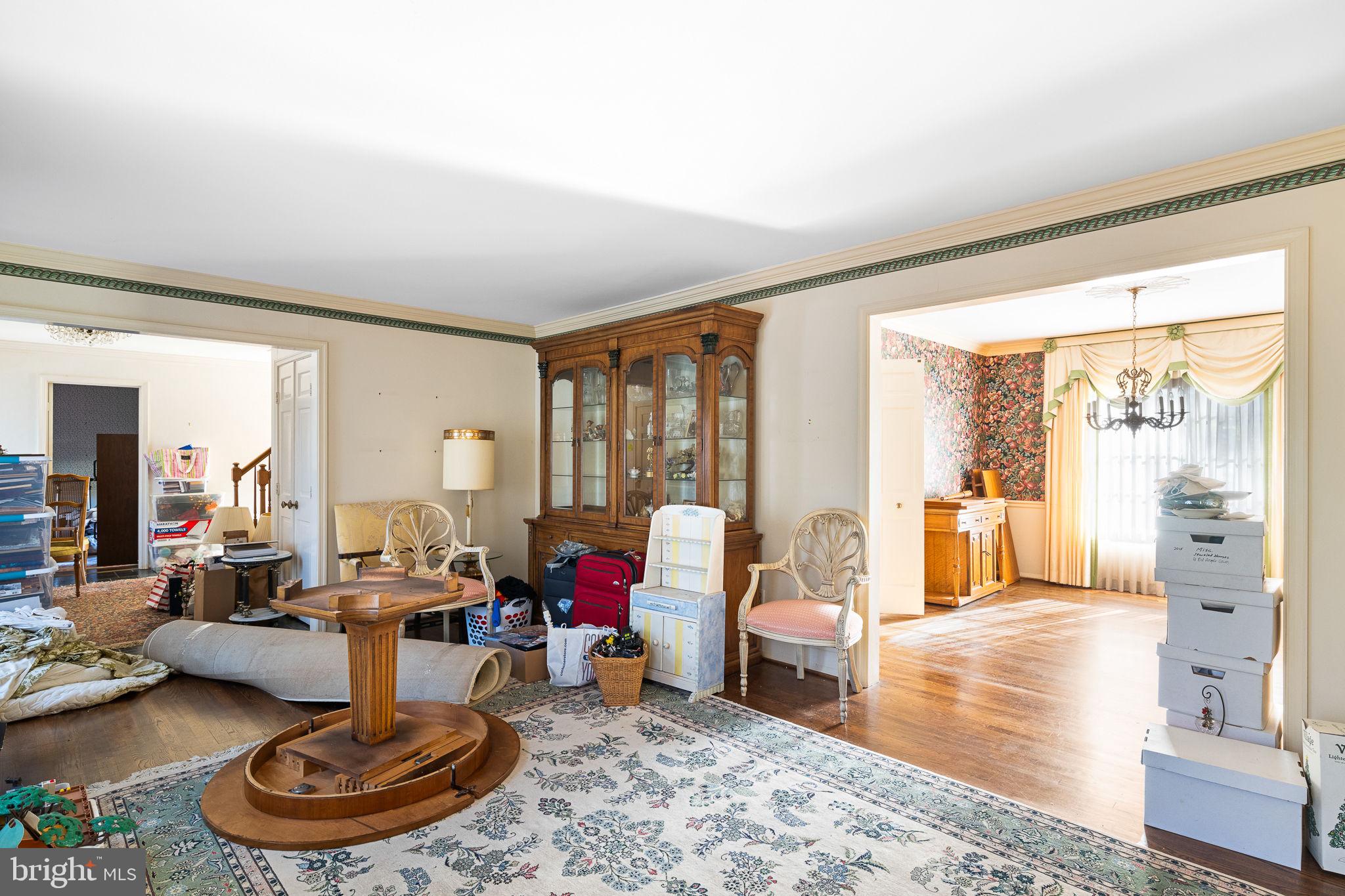 POTOMAC COMMONS - Residential