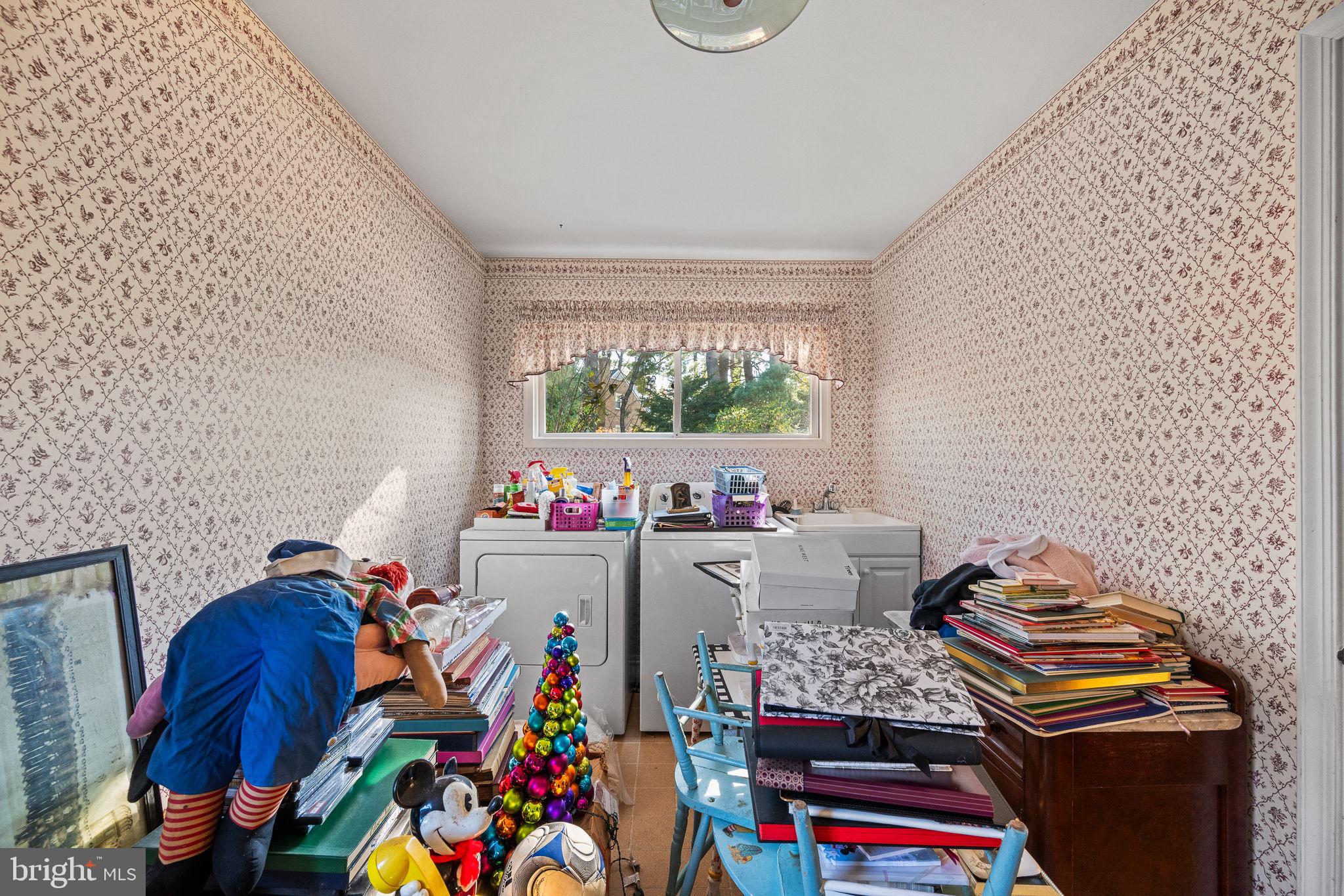 POTOMAC COMMONS - Residential