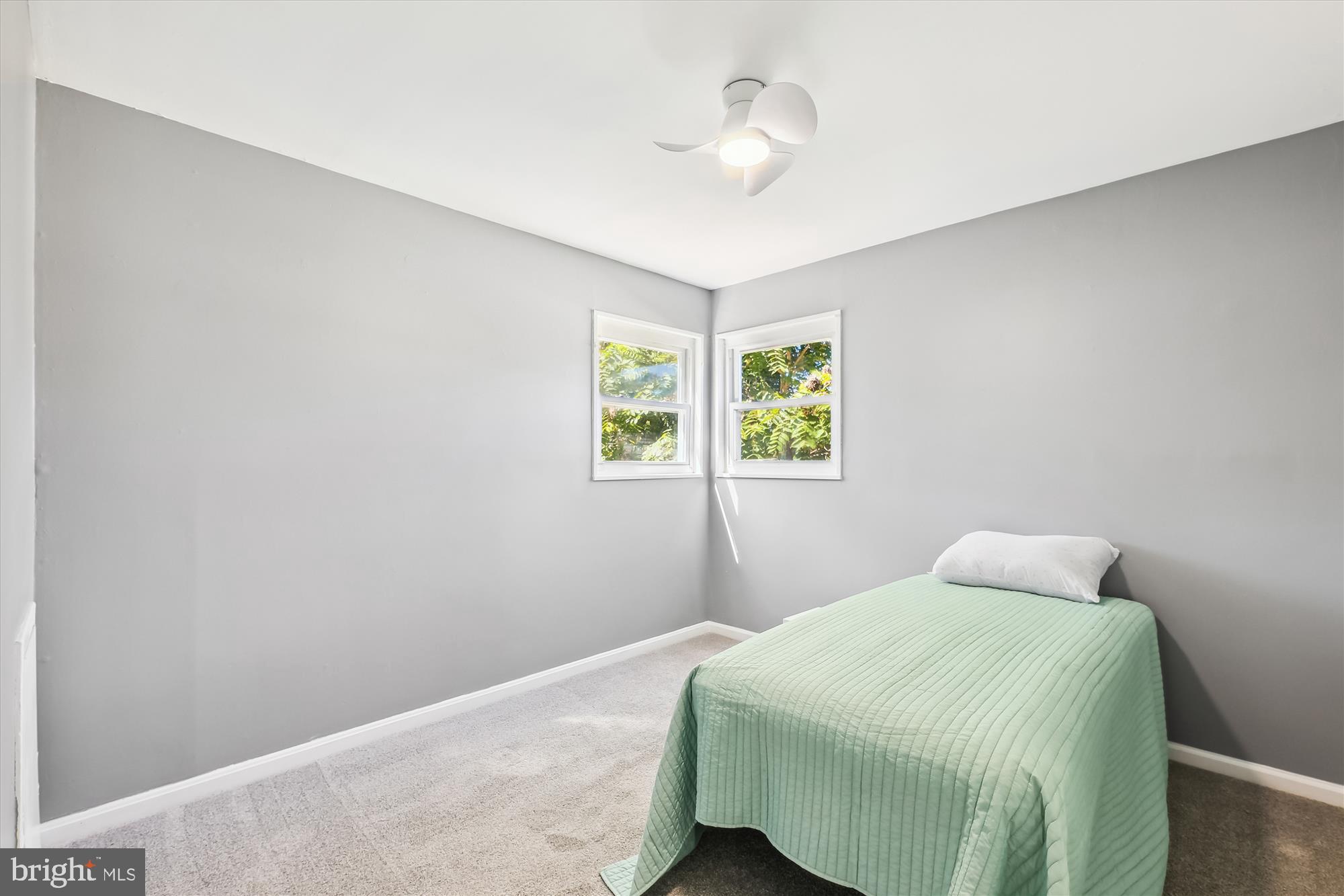 DUPONT VILLAGE - Residential