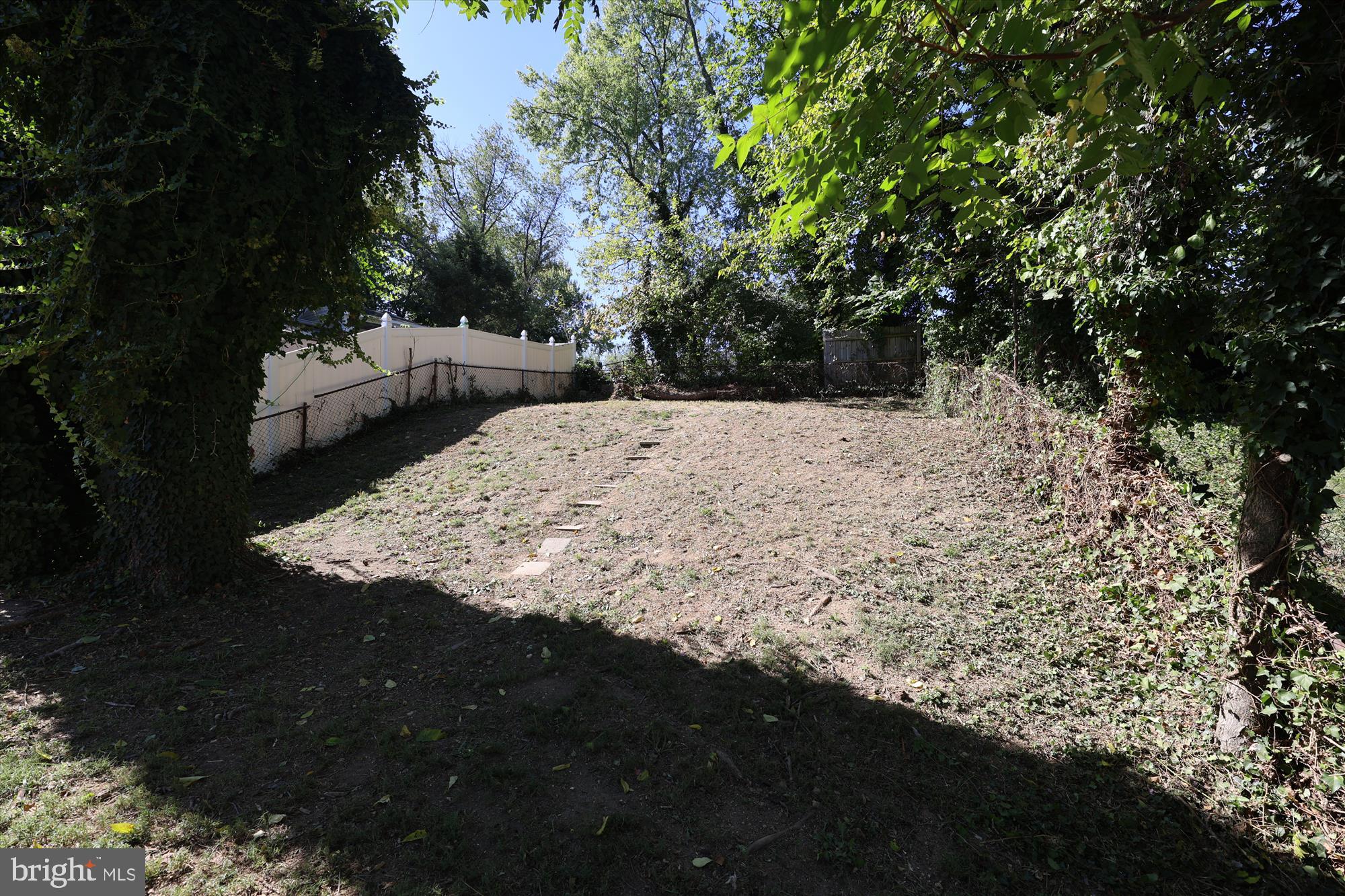 DUPONT VILLAGE - Residential