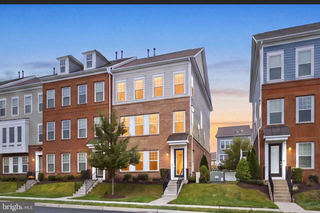 Photo of 42997 Cattail Marsh Place, LEESBURG, VA 20175 (MLS # VALO2138546)