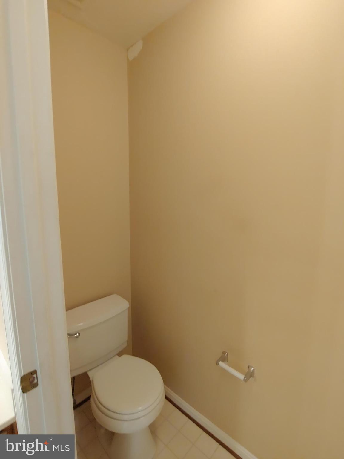 SEVEN OAKS - Residential Lease