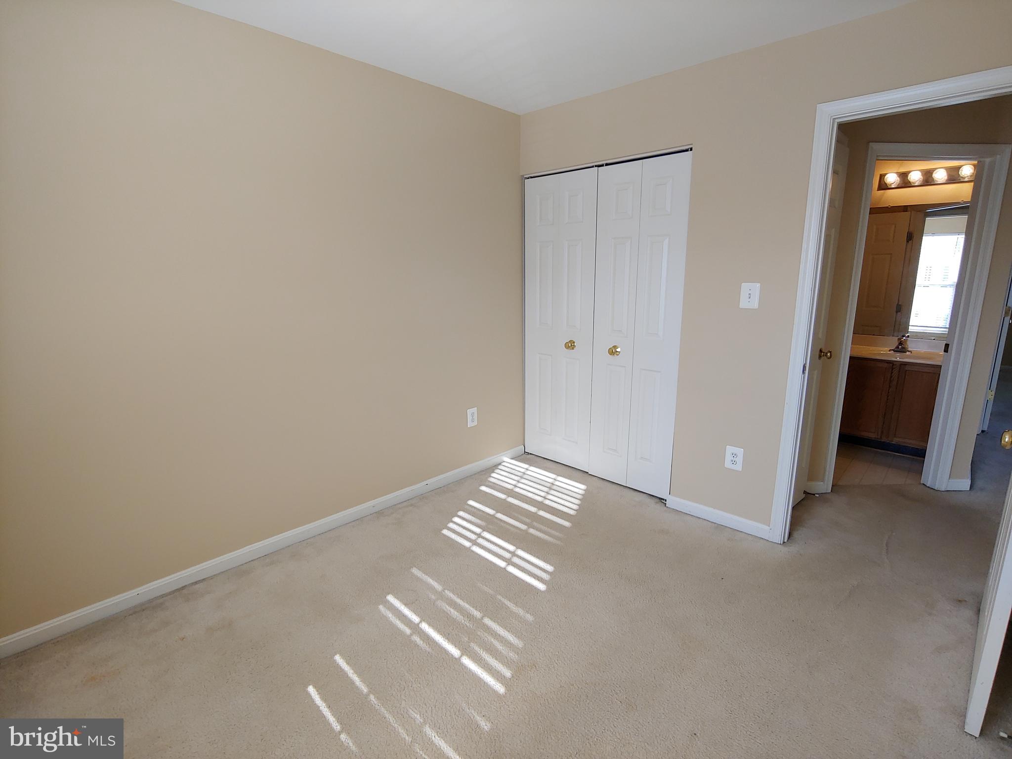 SEVEN OAKS - Residential Lease