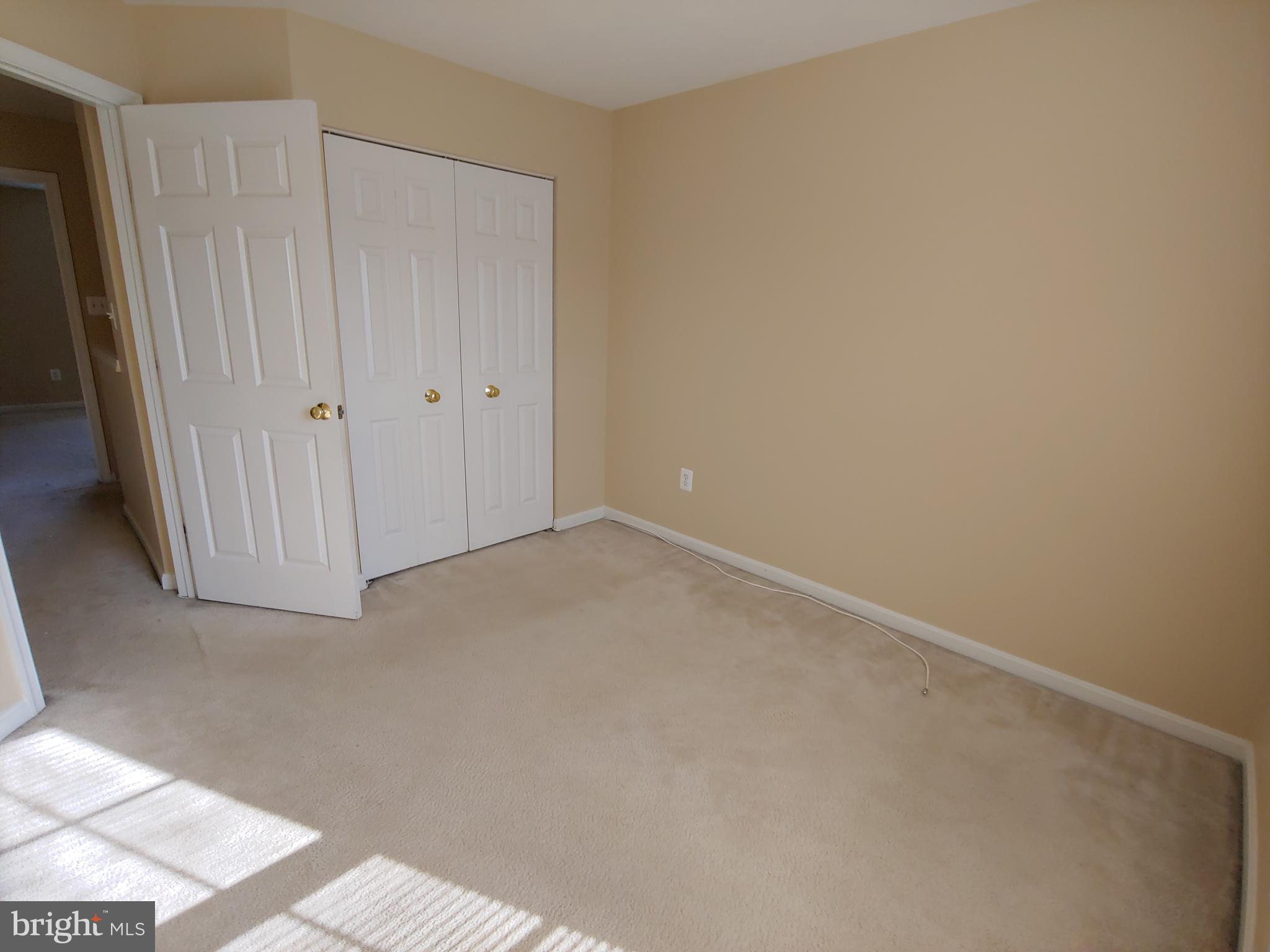 SEVEN OAKS - Residential Lease