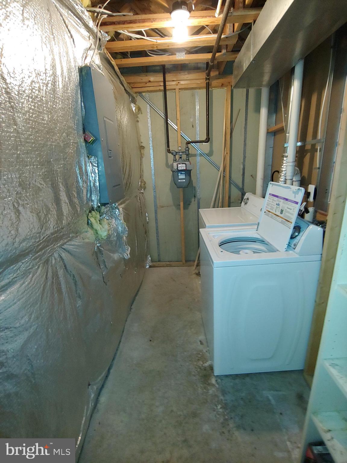 SEVEN OAKS - Residential Lease