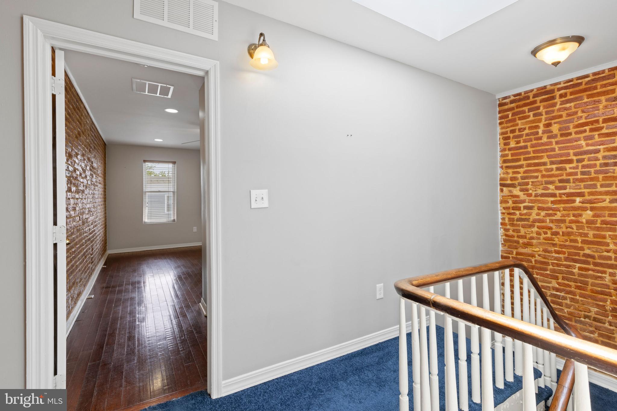 WASHINGTON VILLAGE - Residential